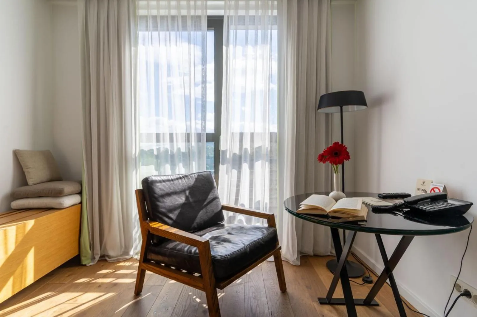 Seating area in Hotel Palisad