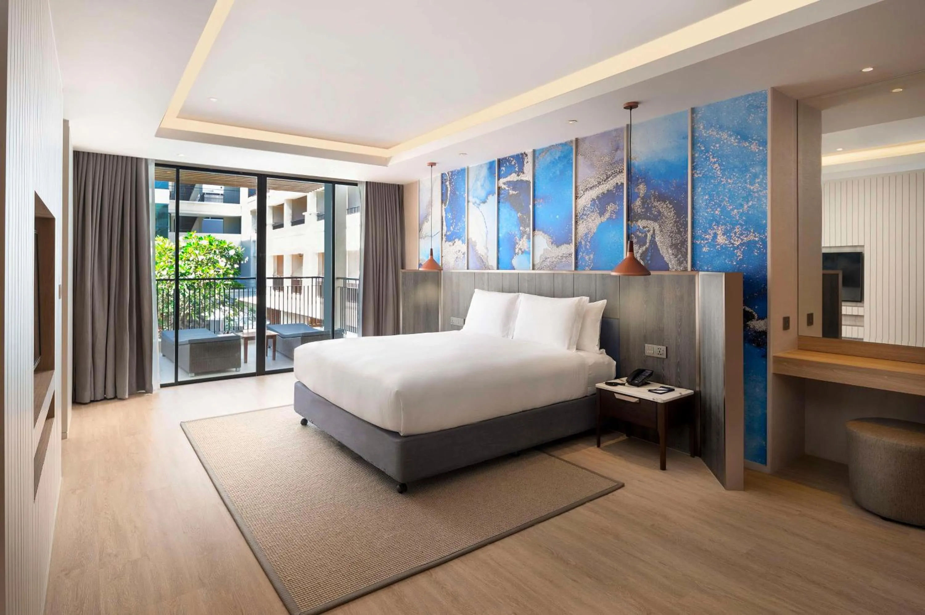 Bed in DoubleTree by Hilton Phuket Banthai Resort