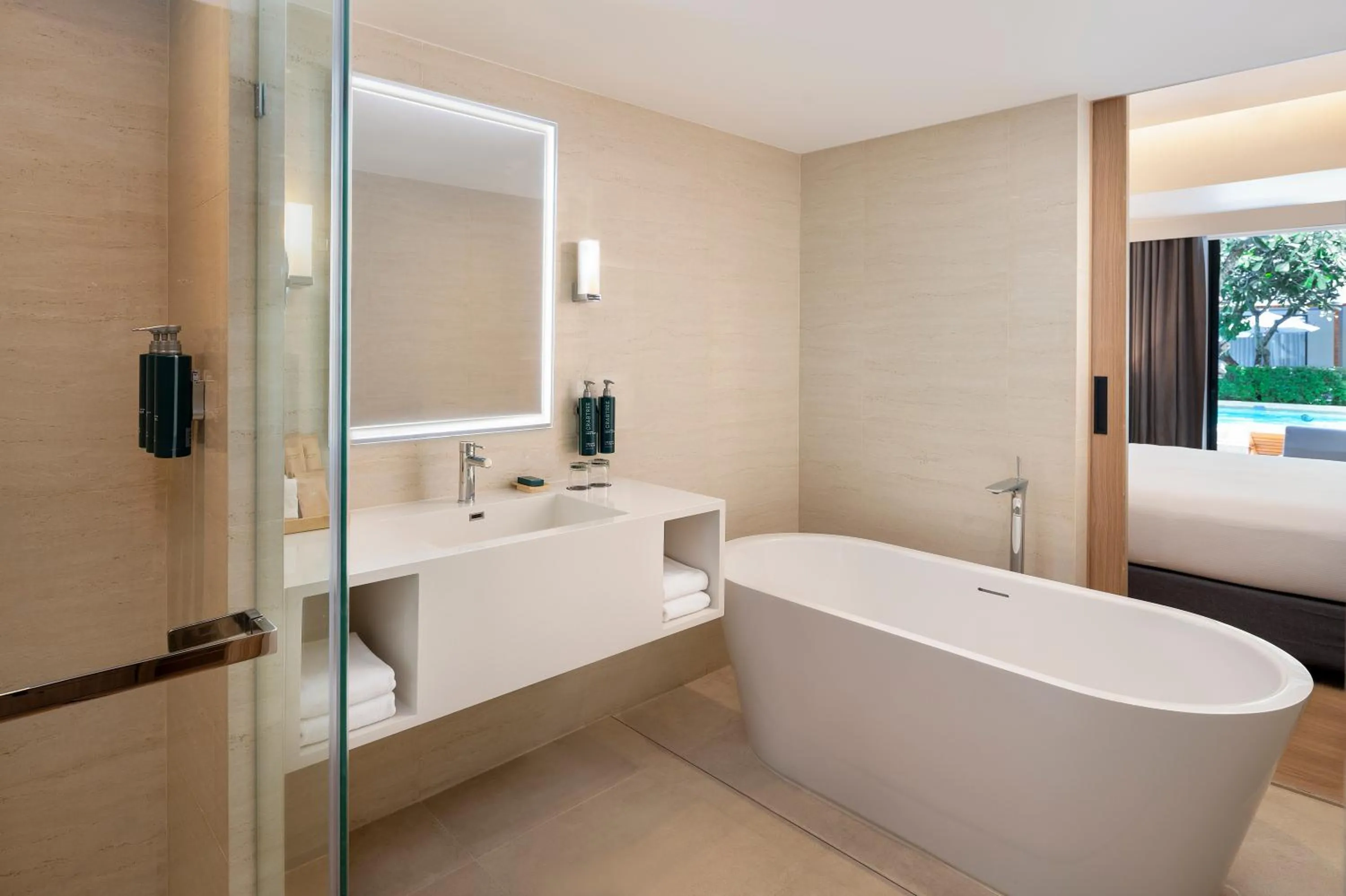 Bathroom, Bed in DoubleTree by Hilton Phuket Banthai Resort