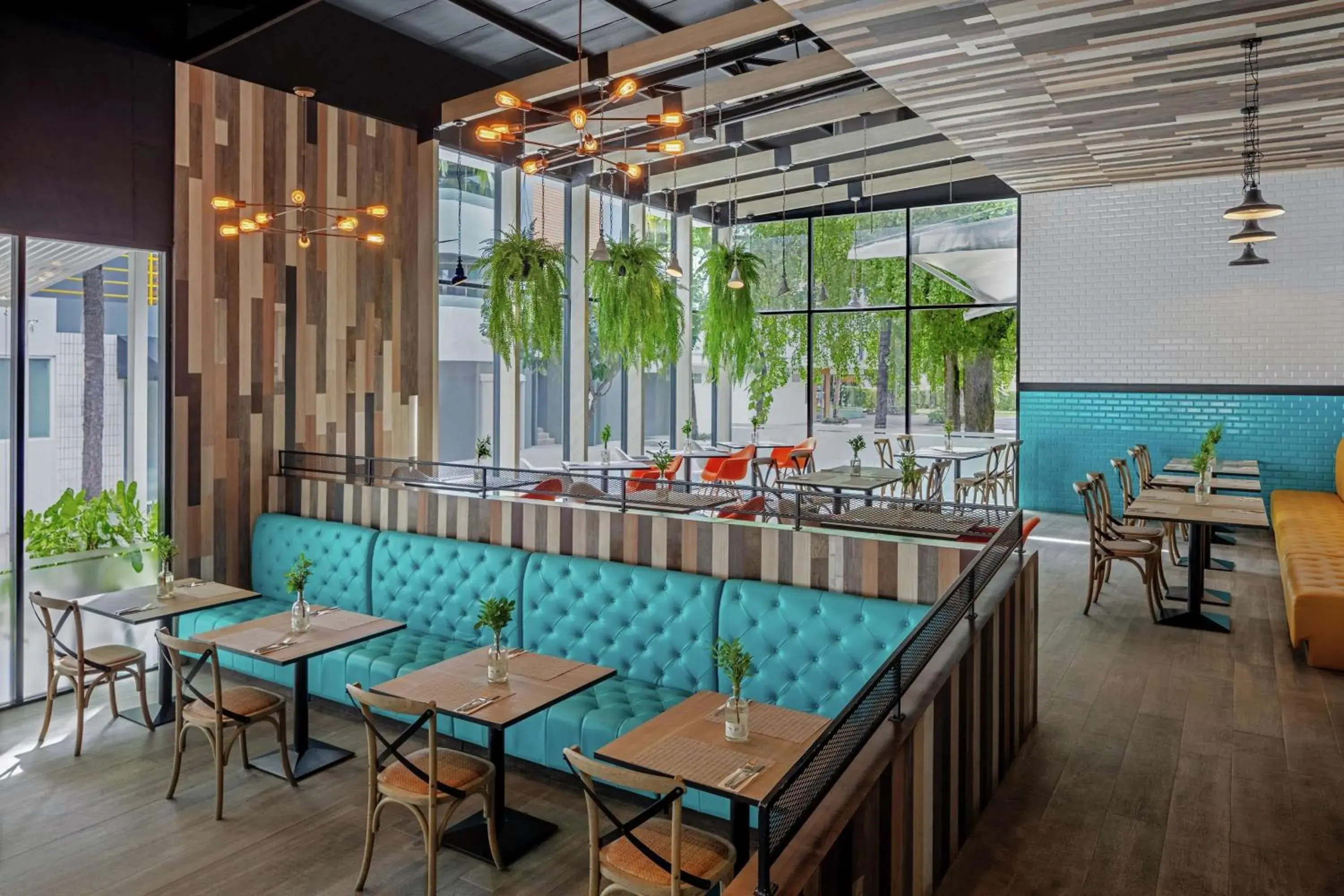 Restaurant/places to eat in DoubleTree by Hilton Phuket Banthai Resort Restaurant/places to eat in DoubleTree by Hilton Phuket Banthai Resort