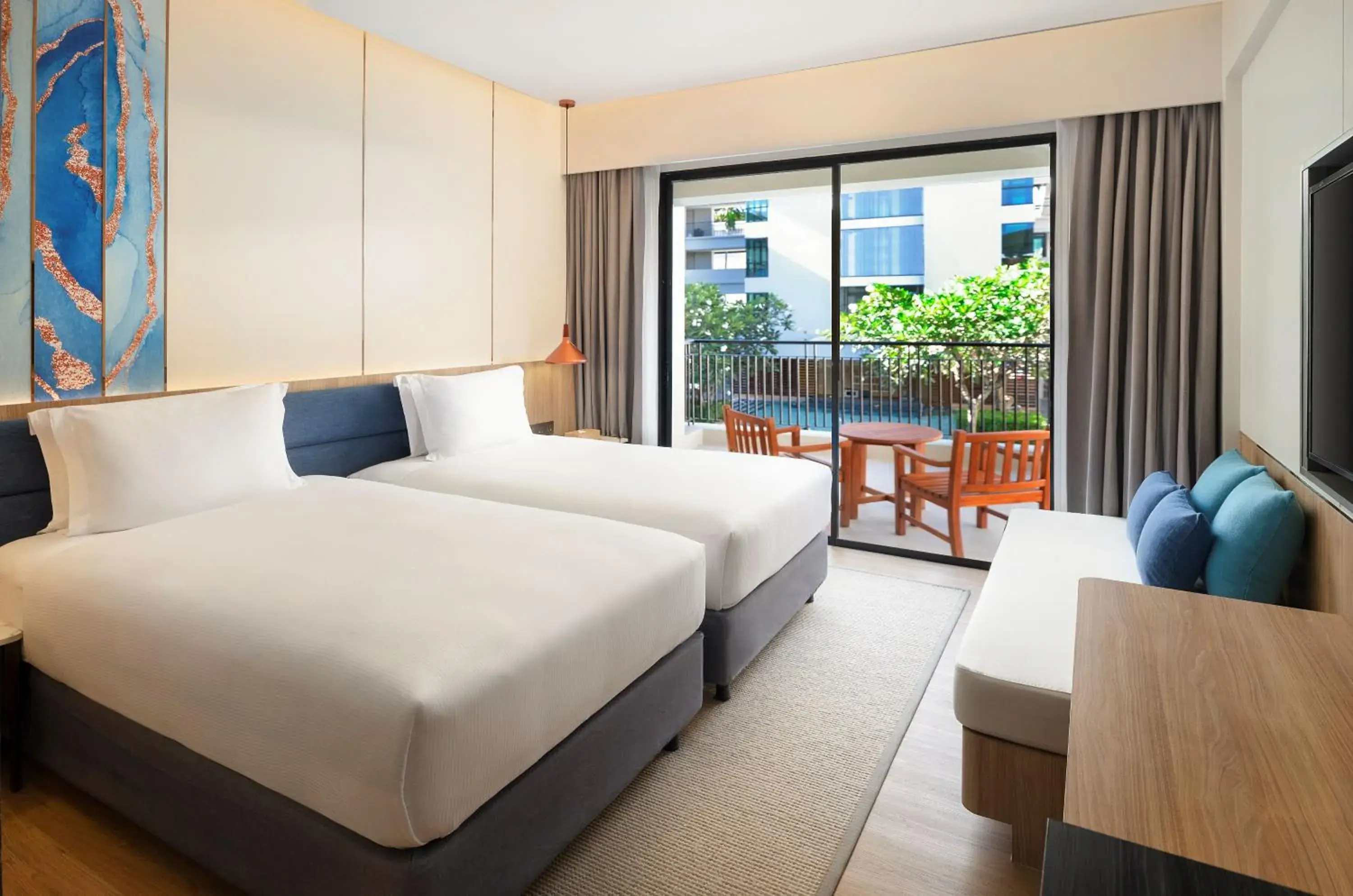 Premium Twin Room with Balcony in DoubleTree by Hilton Phuket Banthai Resort Premium Twin Room with Balcony in DoubleTree by Hilton Phuket Banthai Resort