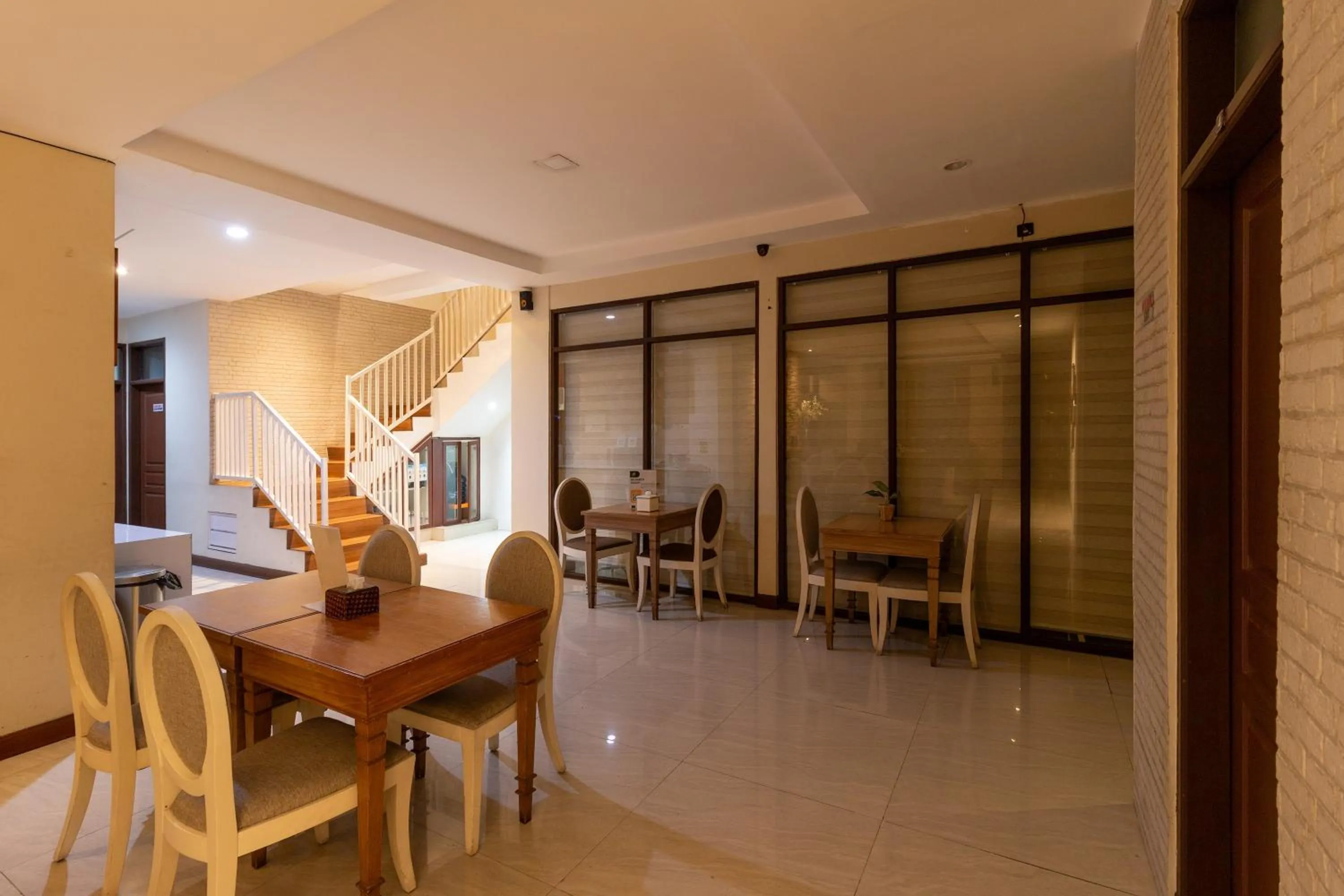 Living room in Jayagiri Guesthouse By Belgareti