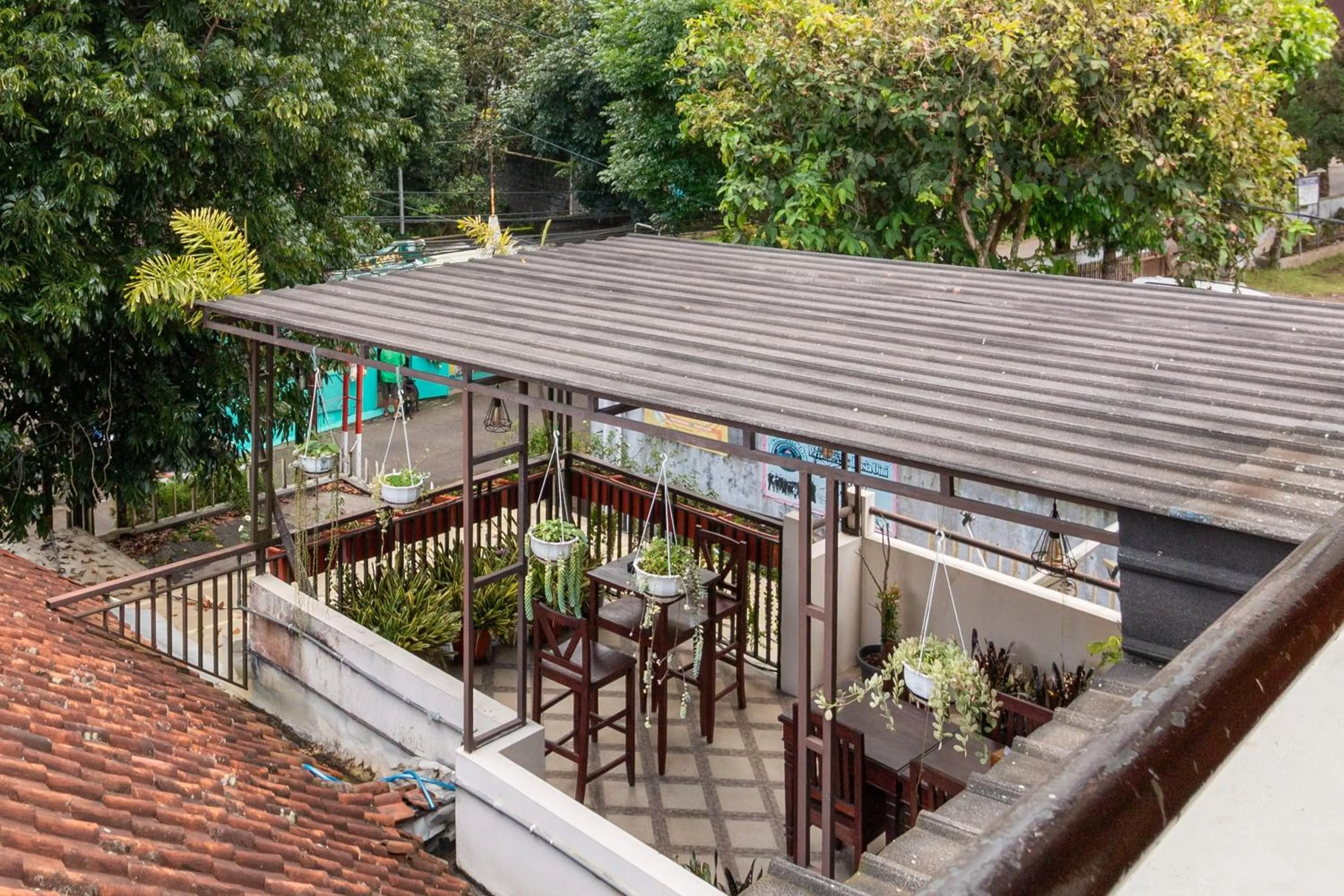 Area and facilities in Jayagiri Guesthouse By Belgareti