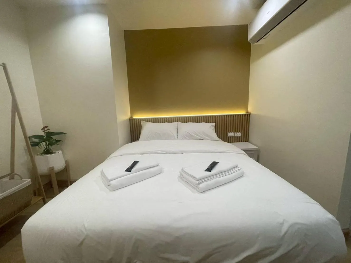 Bed in Shade House - Phuket Downtown