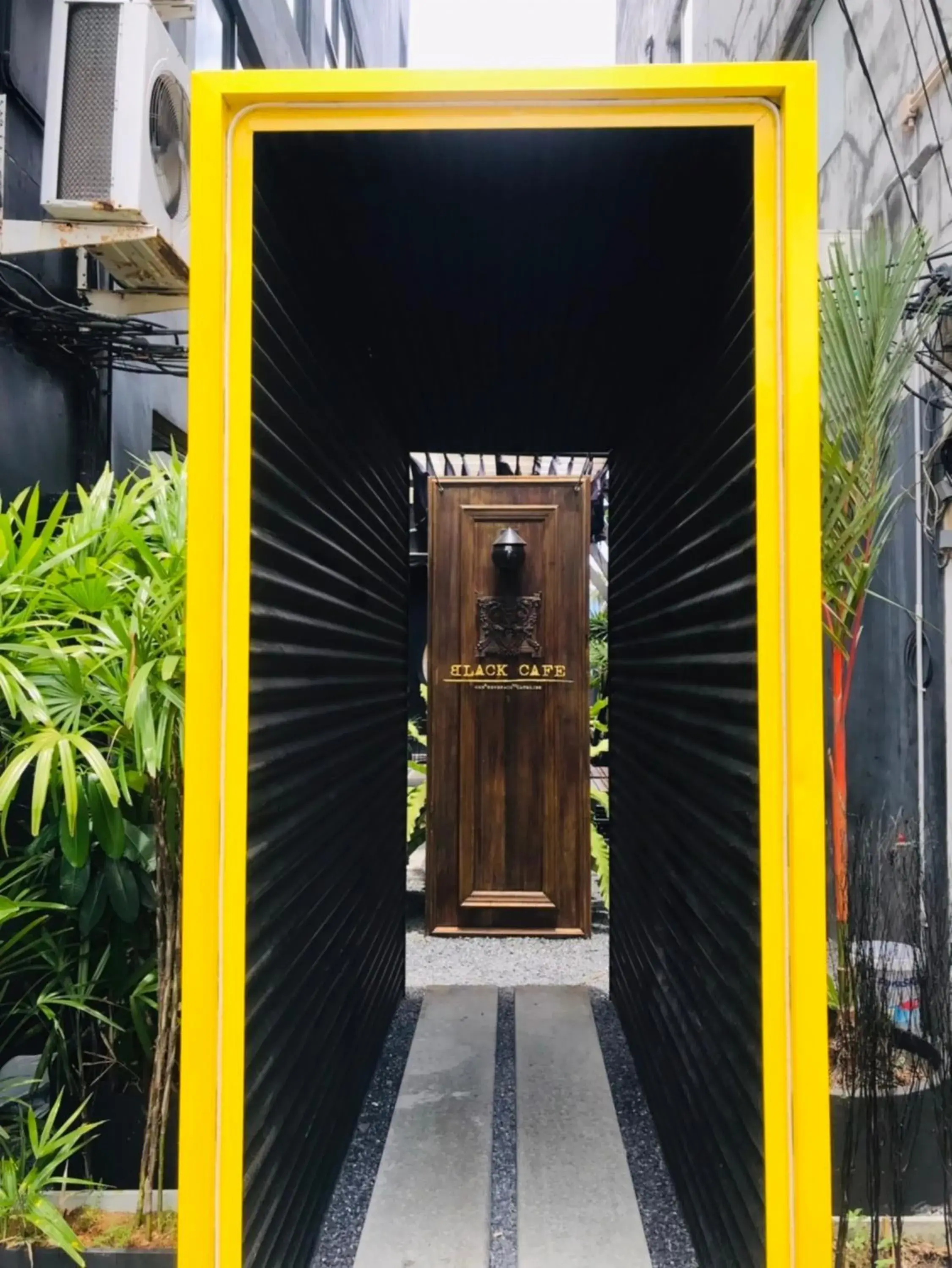 Facade/entrance in Shade House - Phuket Downtown Facade/entrance in Shade House - Phuket Downtown