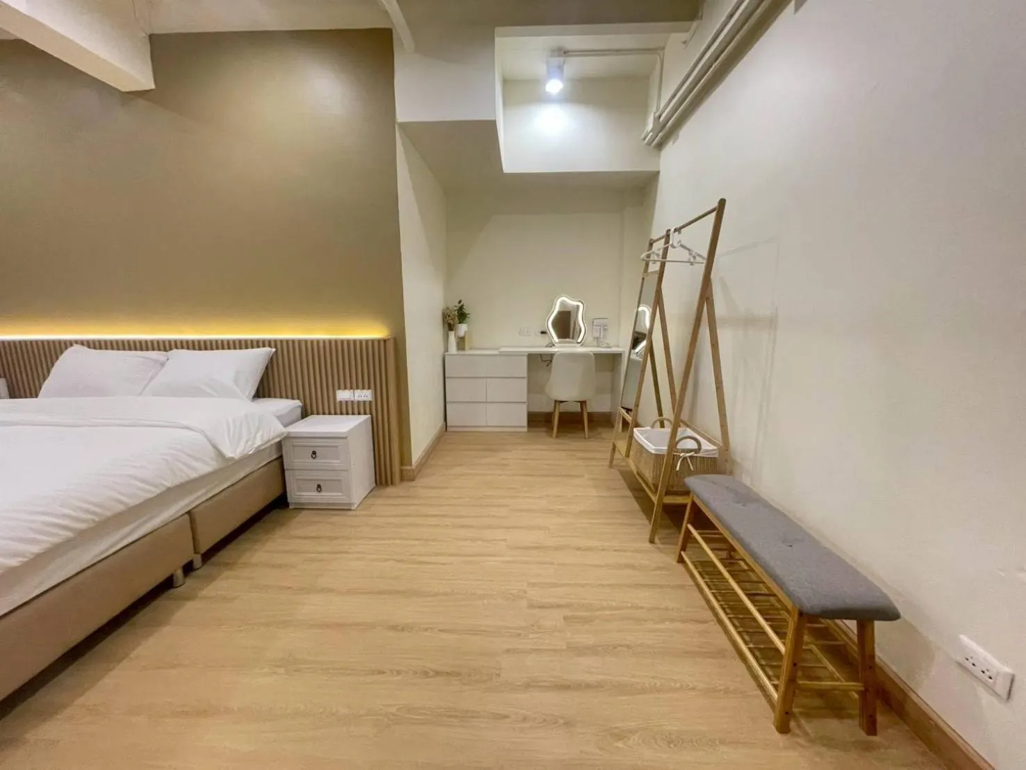 Bedroom, Bed in Shade House - Phuket Downtown