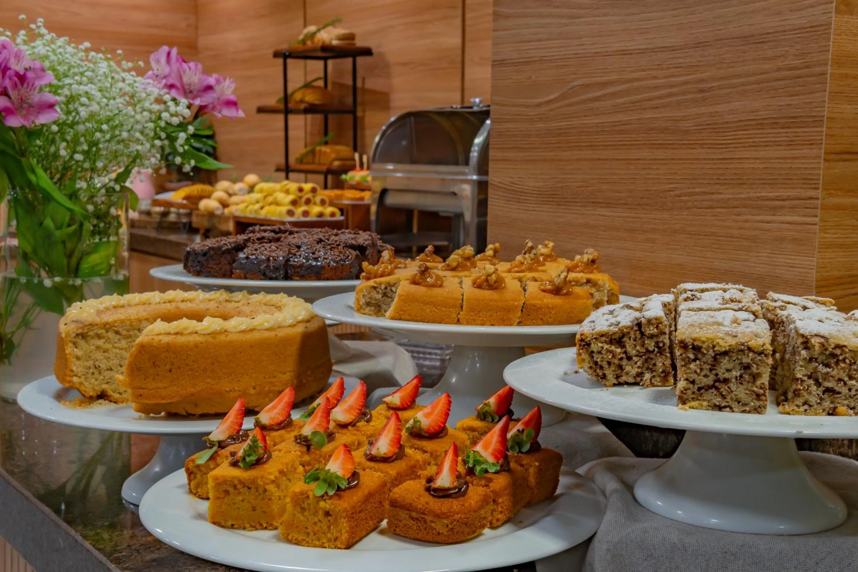 Breakfast in Hotel Laghetto Toscana