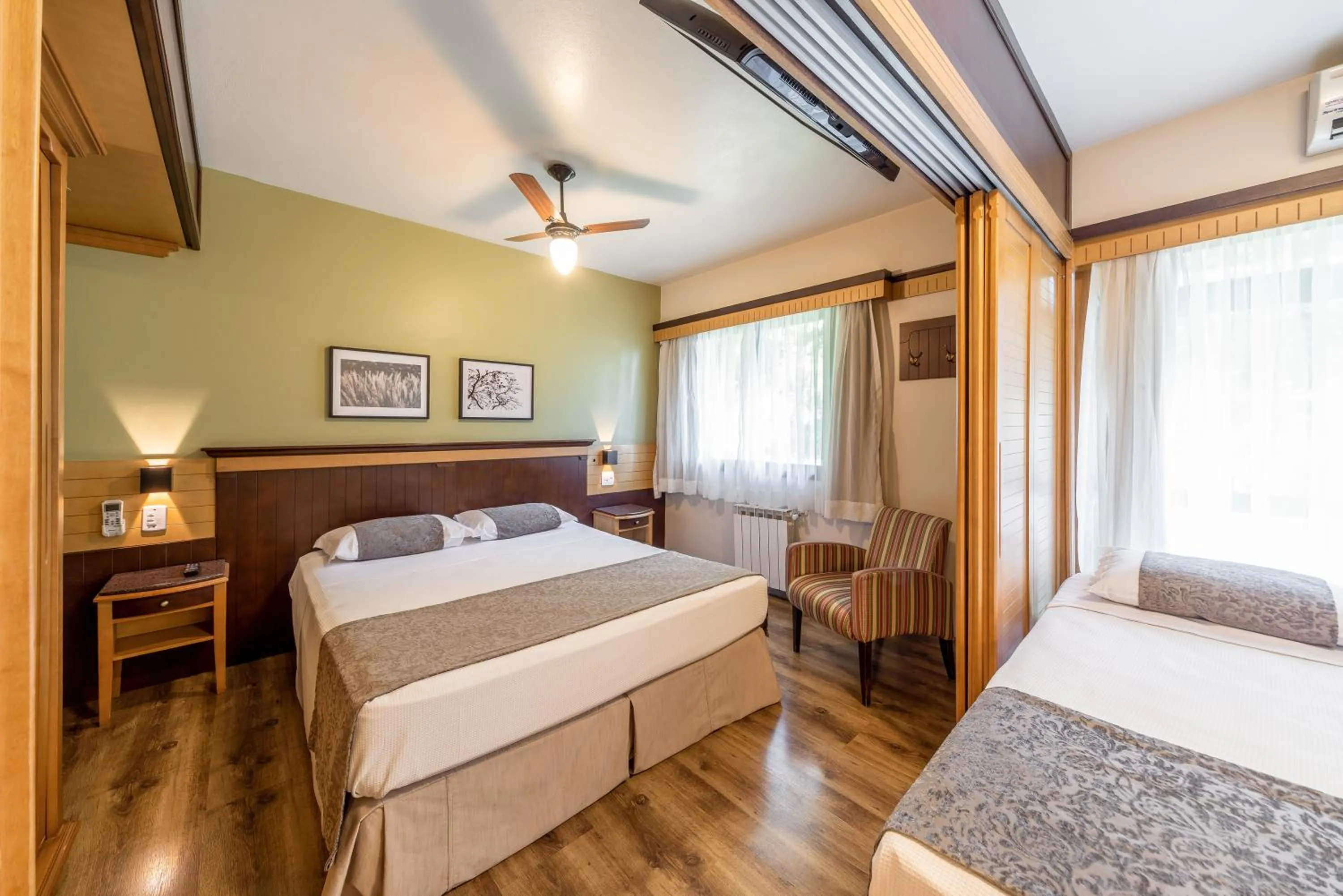 Bedroom, Bed in Hotel Laghetto Toscana