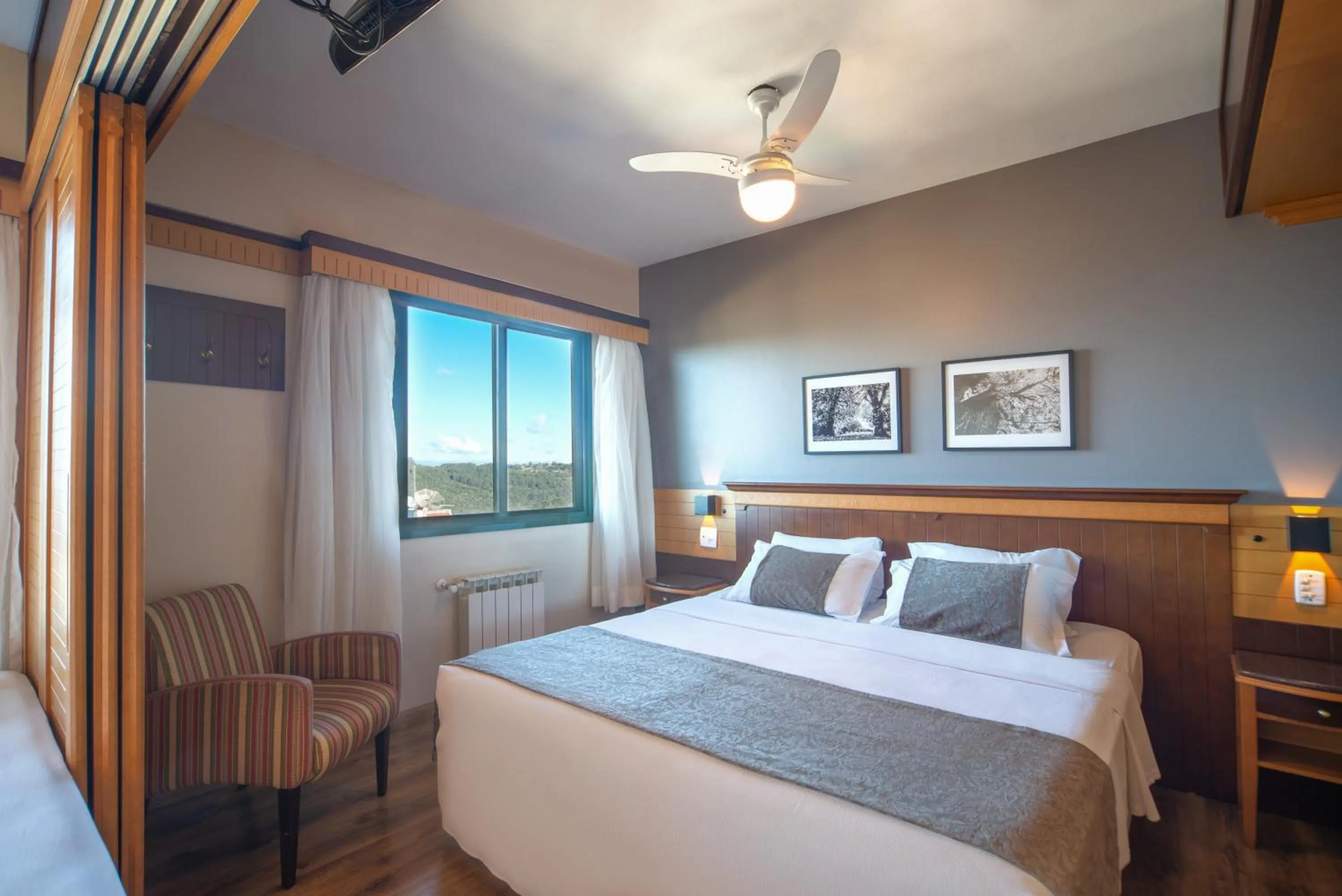 Bedroom, Bed in Hotel Laghetto Toscana