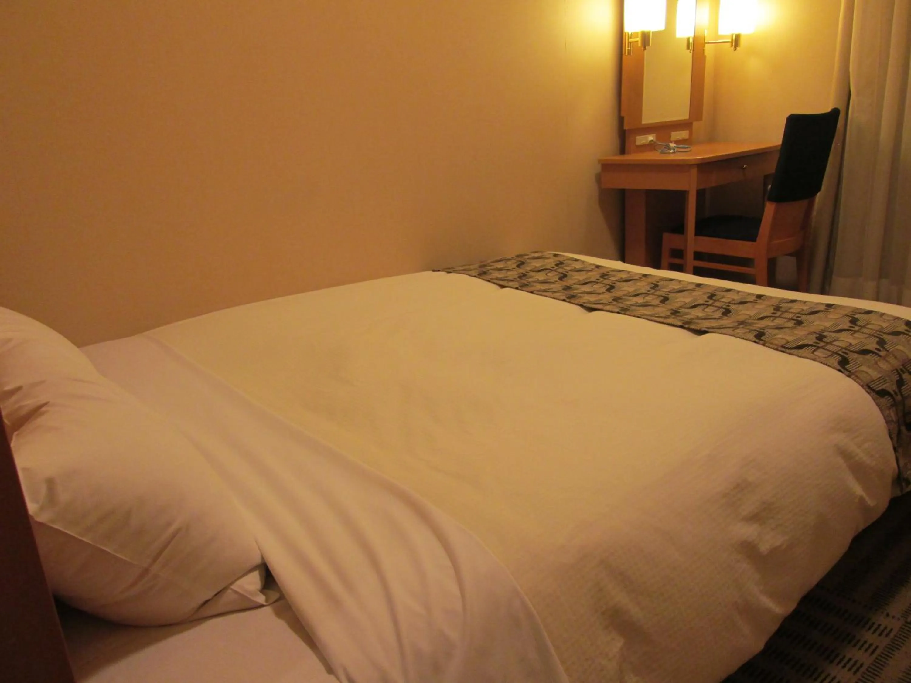 Bedroom, Bed in Yamagata Eki Nishiguchi Washington Hotel