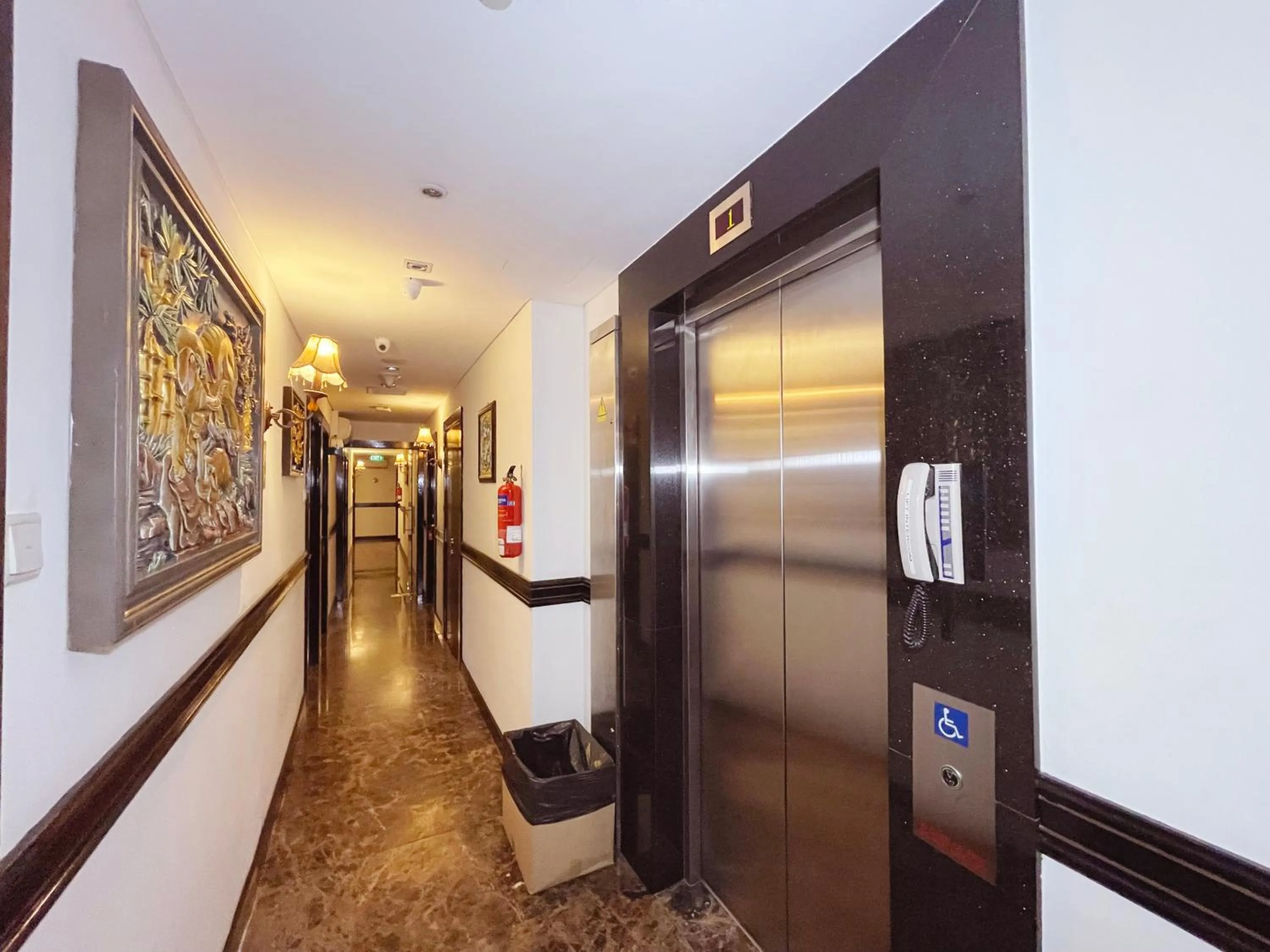 elevator in The Snooze Hotel Marine Parade