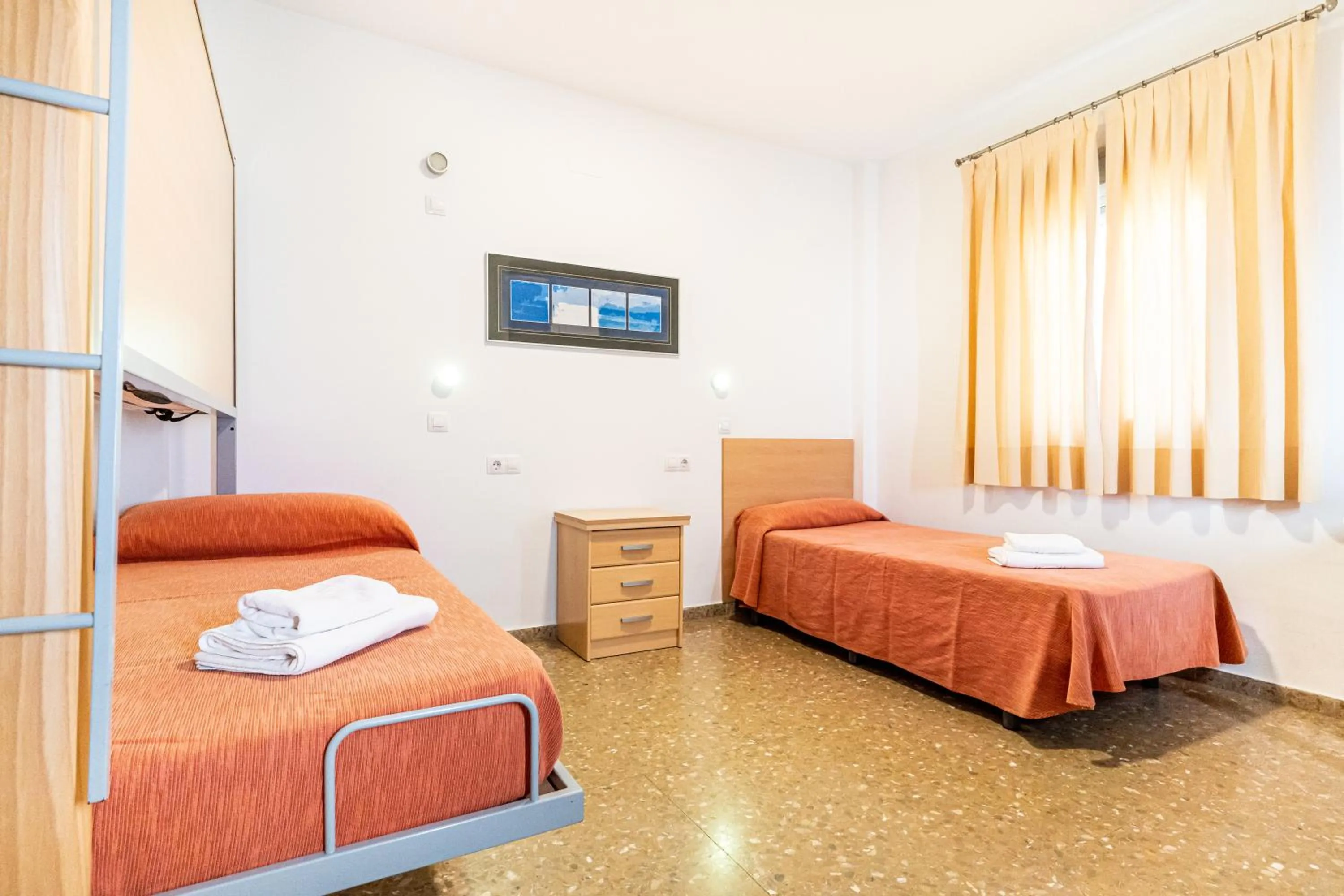 Bedroom, Bed in Albergue Inturjoven Marbella