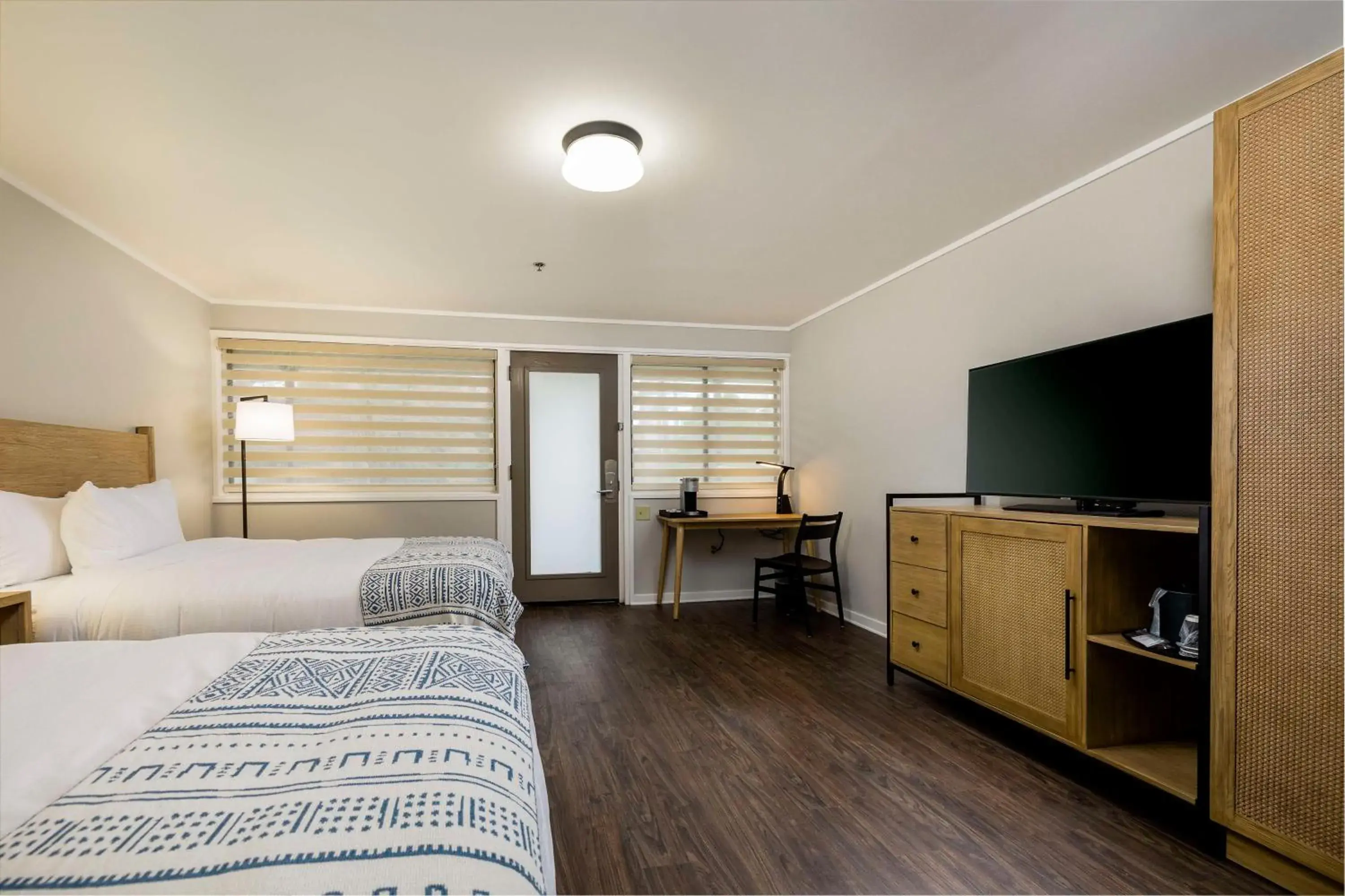 Bedroom, Bed in Waynesville Inn & Golf Club, Trademark Collection by Wyndham Bedroom, Bed in Waynesville Inn & Golf Club, Trademark Collection by Wyndham