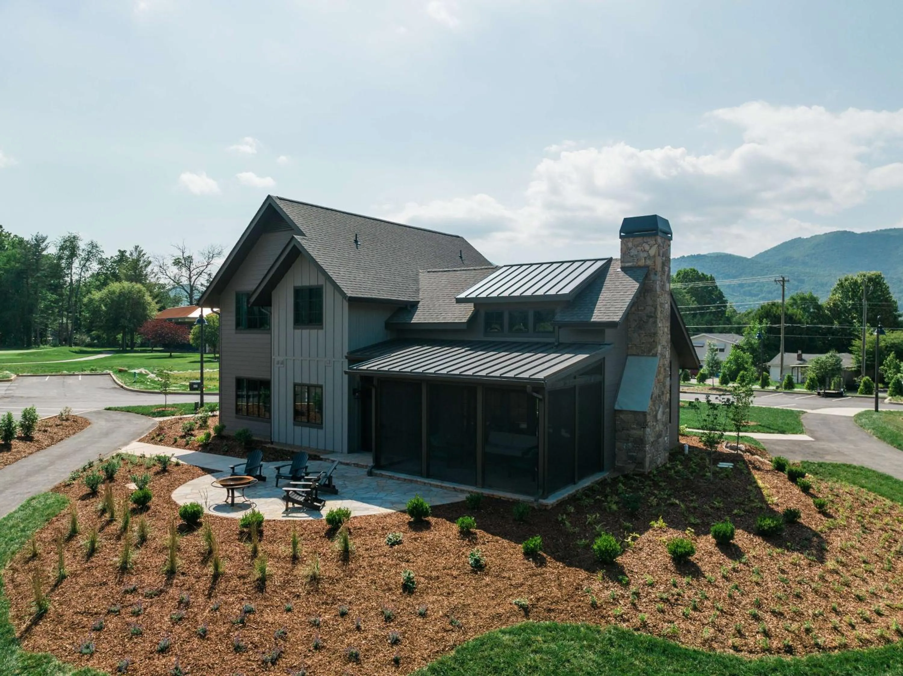 Property building in Waynesville Inn & Golf Club, Trademark Collection by Wyndham