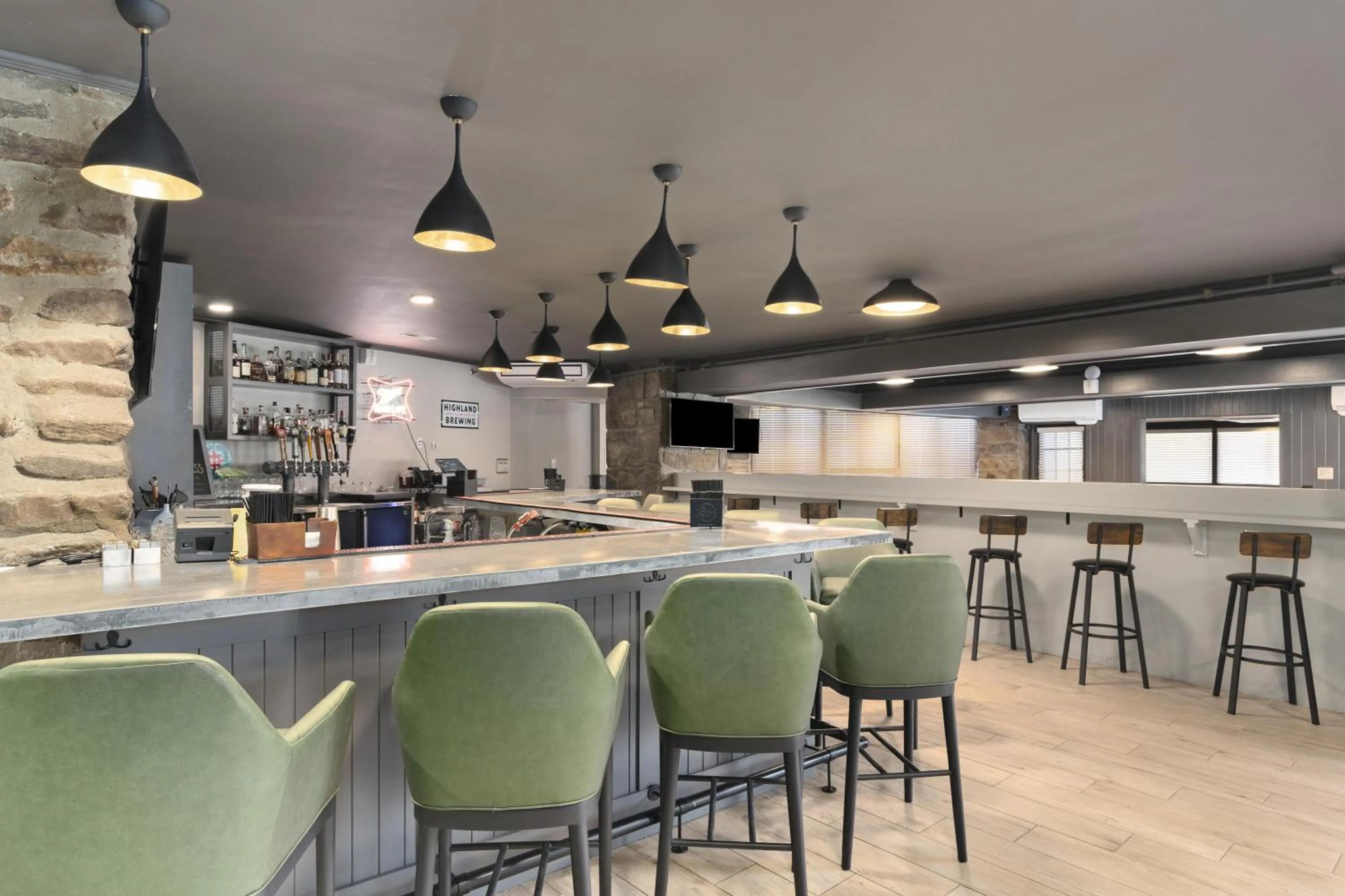 Restaurant/places to eat in Waynesville Inn and Golf Club, Tapestry Collection by Hilton