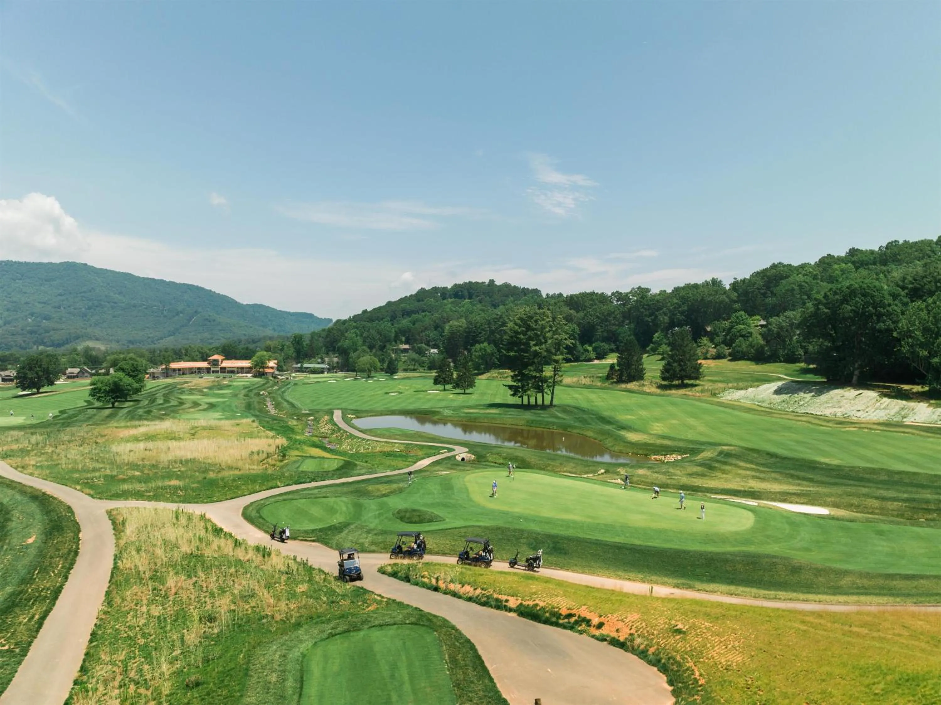 Golfcourse in Waynesville Inn and Golf Club, Tapestry Collection by Hilton