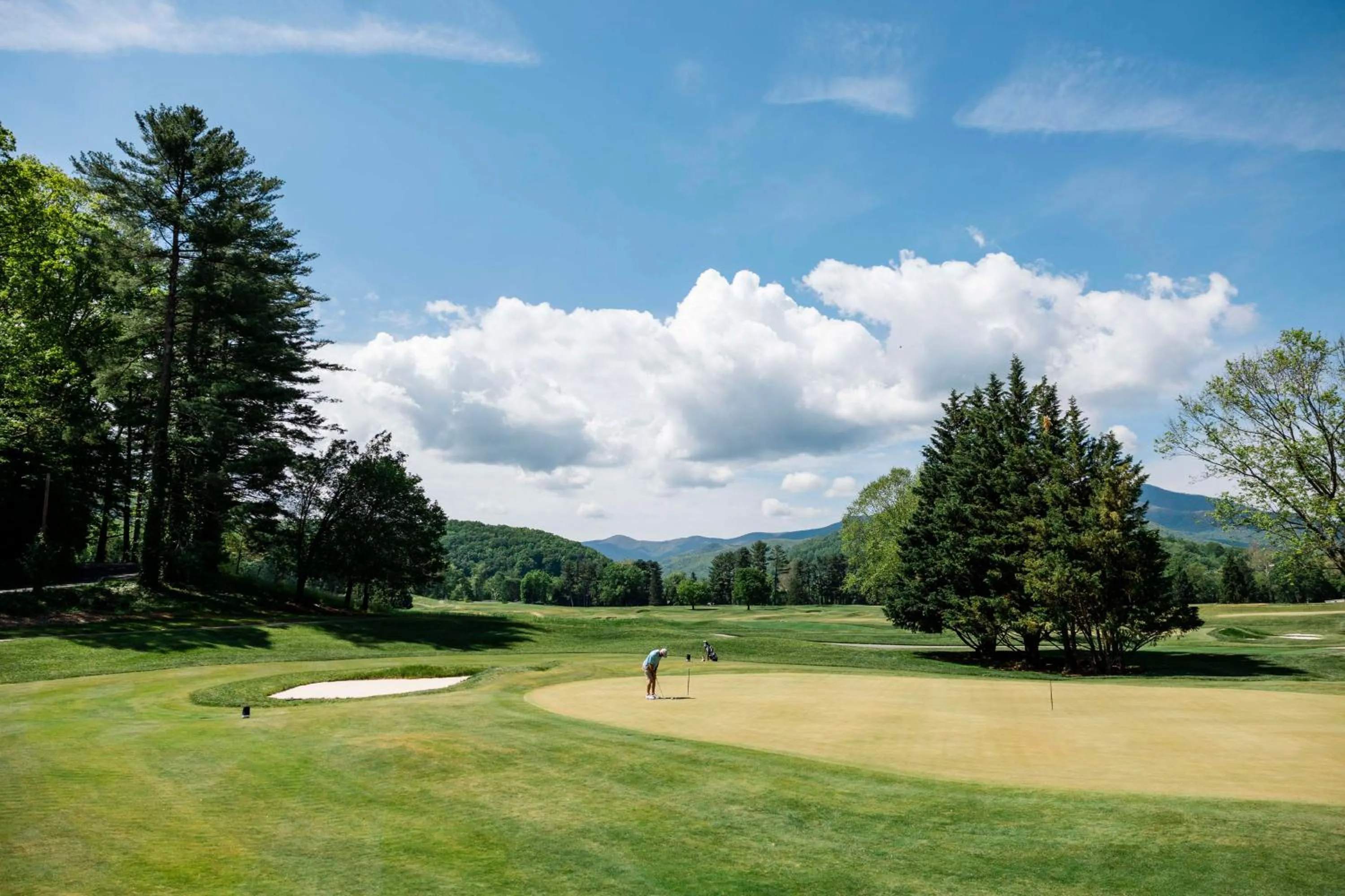 Golfcourse in Waynesville Inn & Golf Club, Trademark Collection by Wyndham