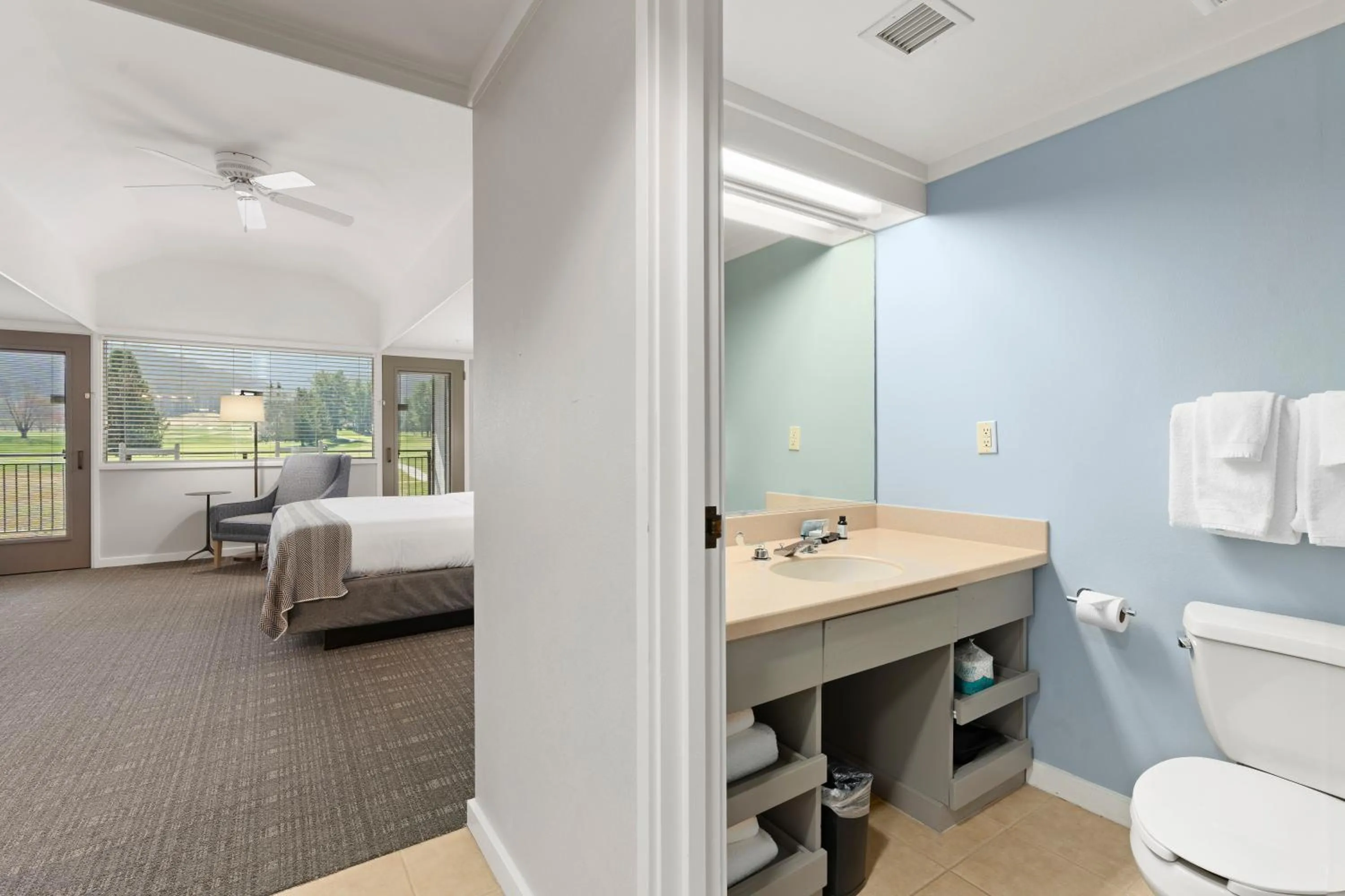 Bed in Waynesville Inn & Golf Club, Trademark Collection by Wyndham