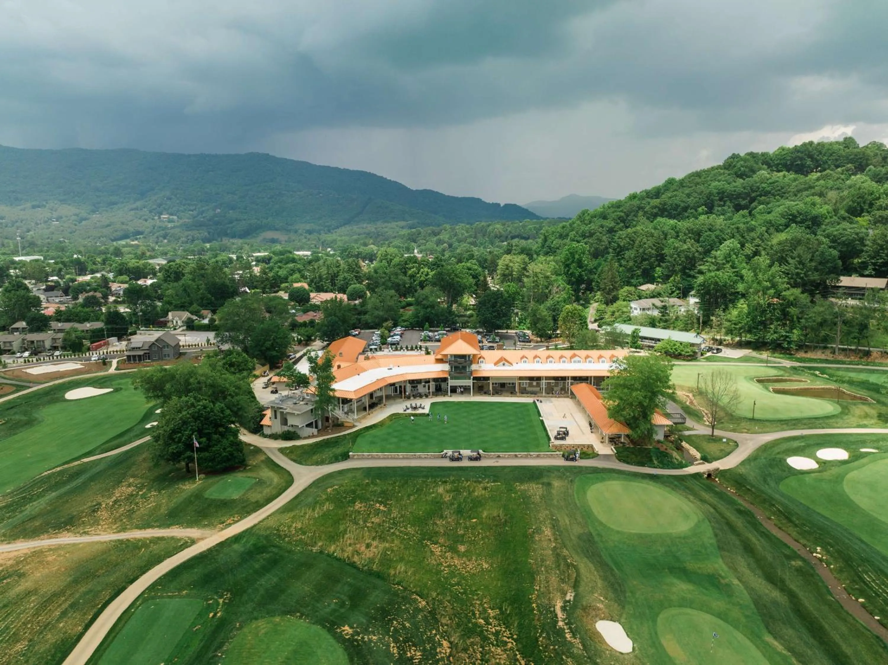 Property building in Waynesville Inn & Golf Club, Trademark Collection by Wyndham