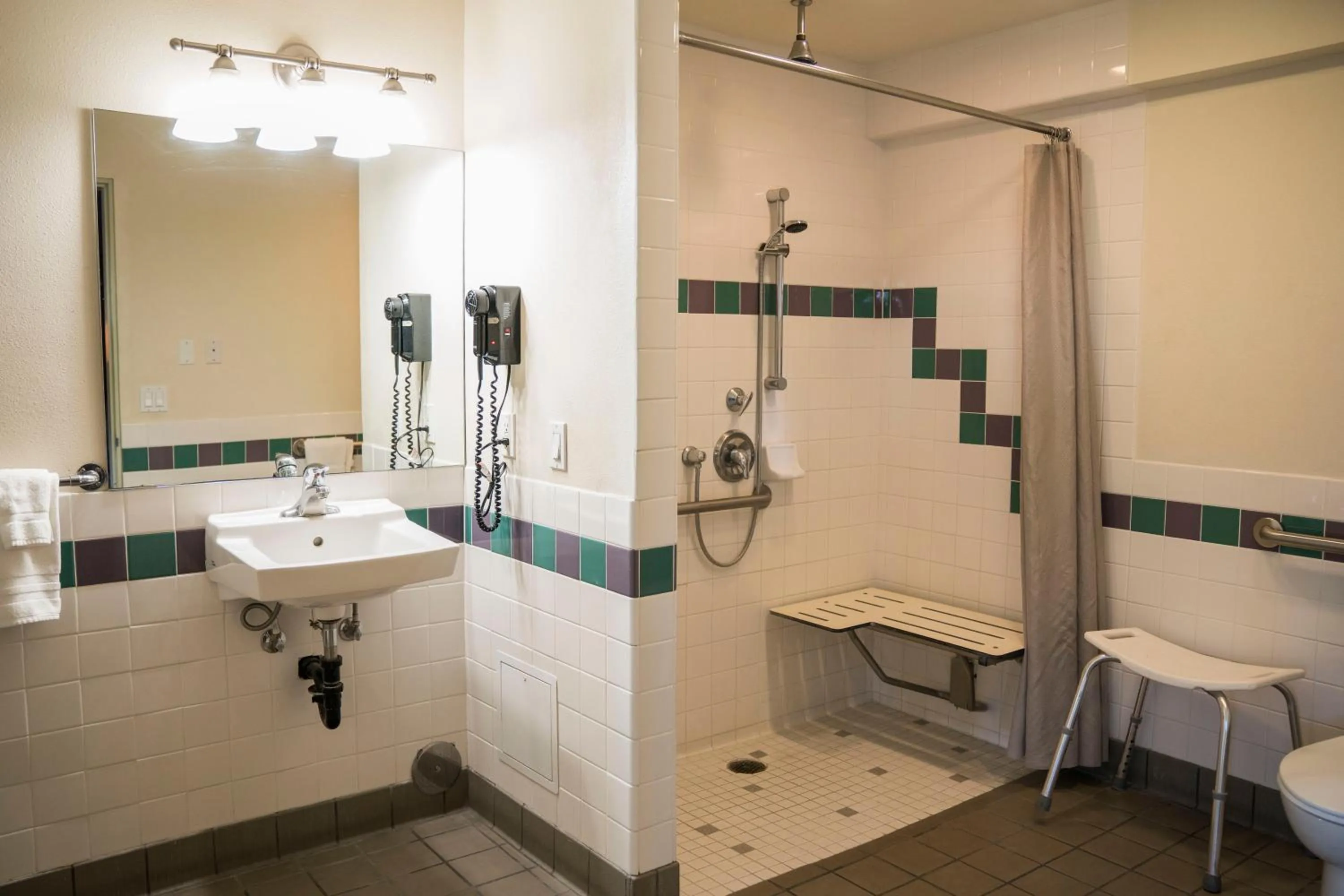 Bathroom in Orange Tree Inn