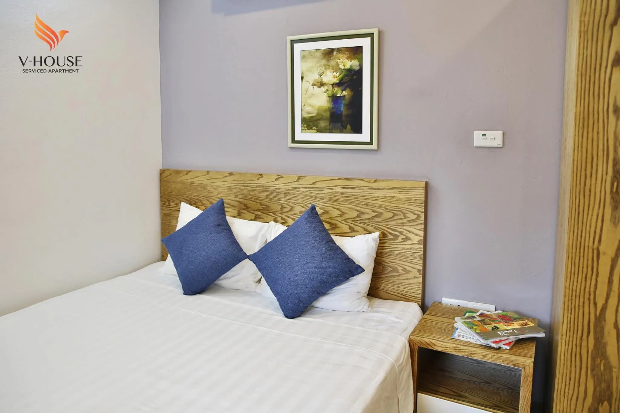 Bed in V House 5 Serviced Apartment