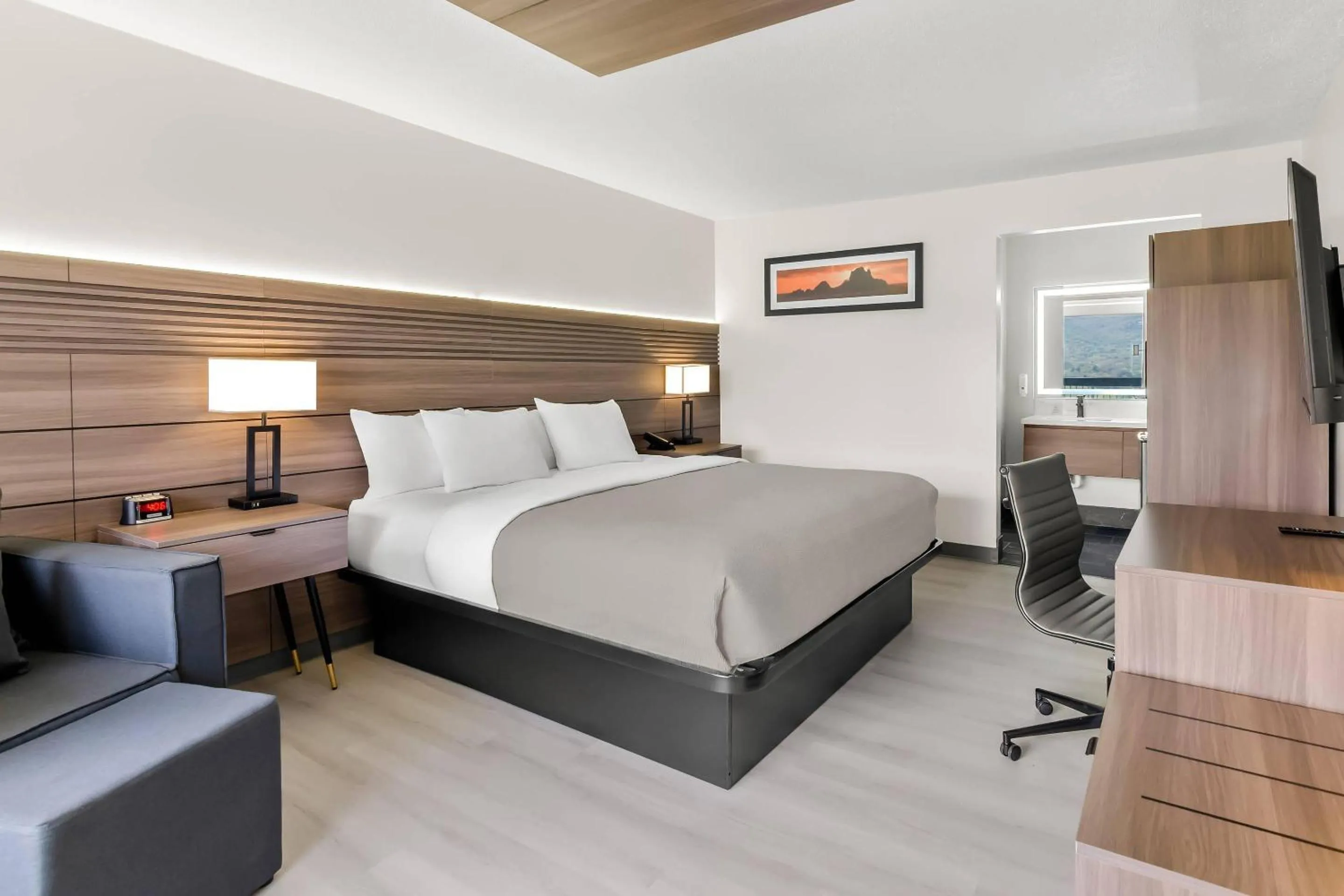 Bedroom, Bed in Quality Inn and Suites