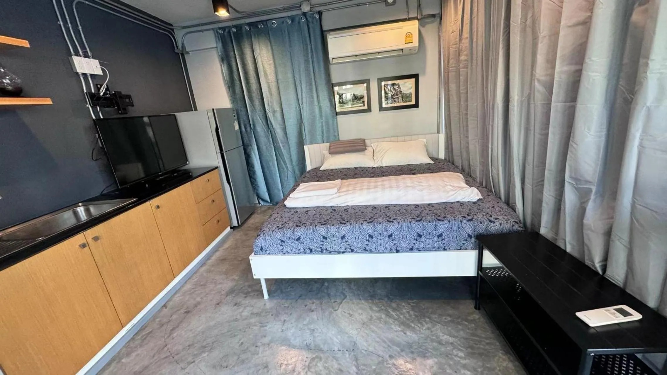 Bed in The Chatbox Silom Hostel