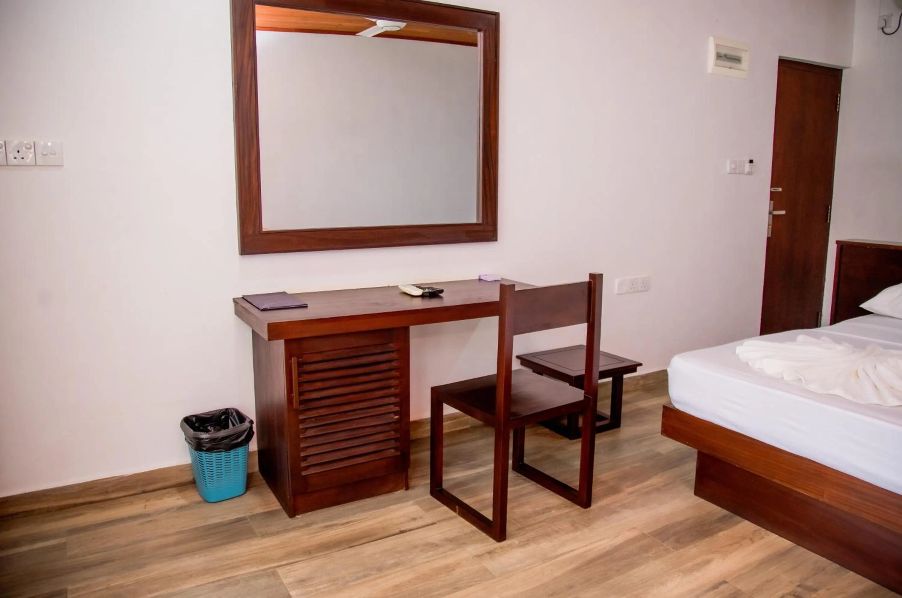 hair dresser, Bed in Lavendish Wild Safari