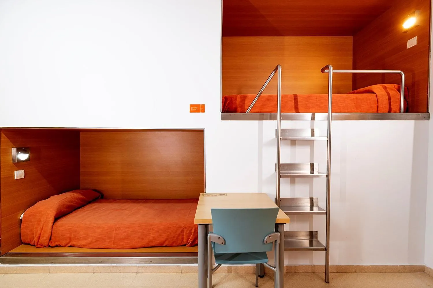 Bedroom, Bed in Albergue Inturjoven Torremolinos