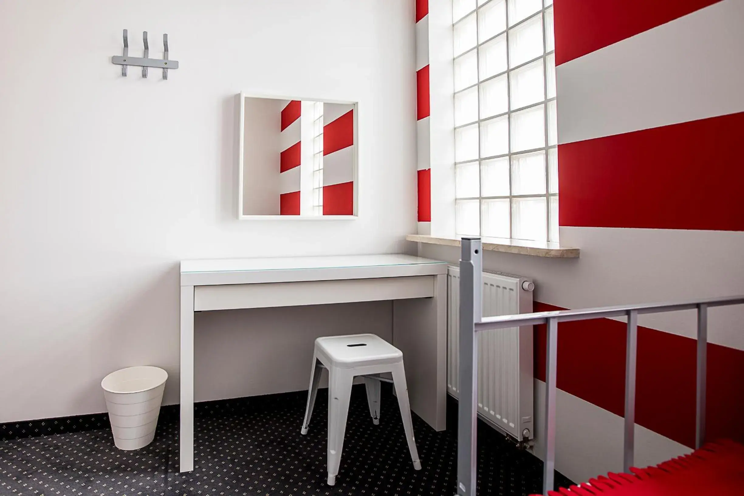 Large Twin Room in Inbed Hostel Large Twin Room in Inbed Hostel