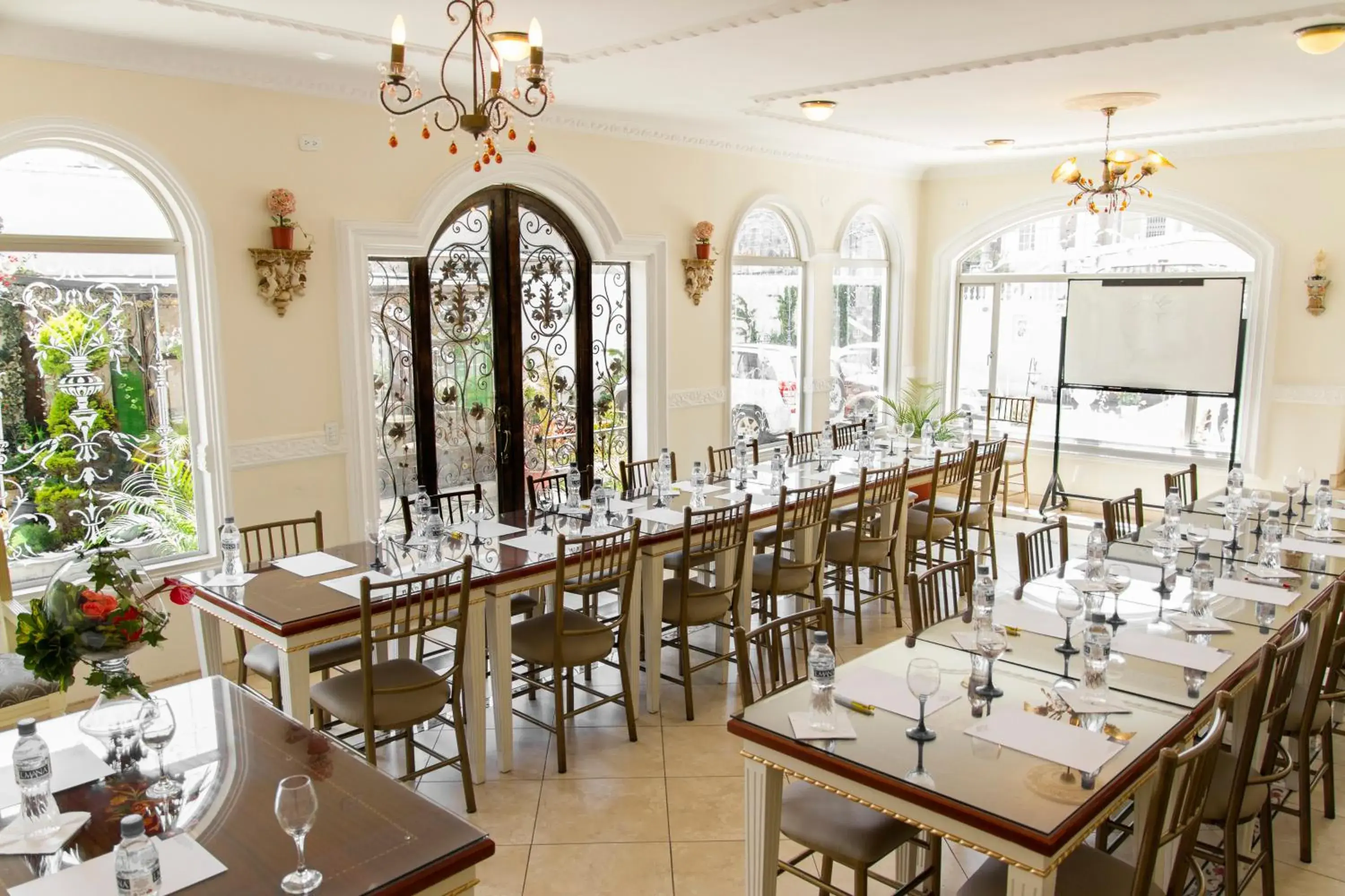 Meeting/conference room in Eugenia Hotel Meeting/conference room in Eugenia Hotel