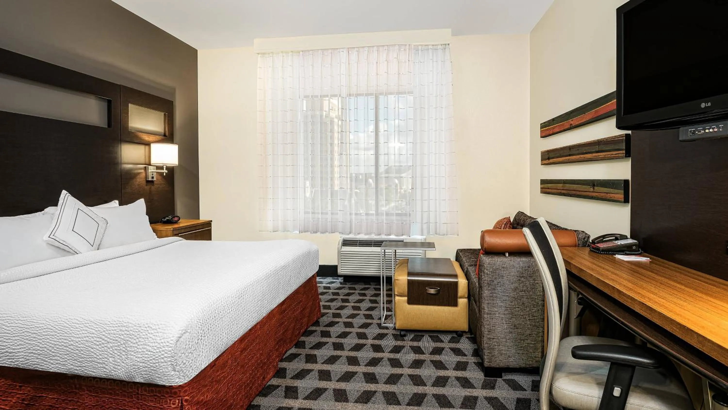 Bed in TownePlace Suites by Marriott San Antonio Downtown Riverwalk
