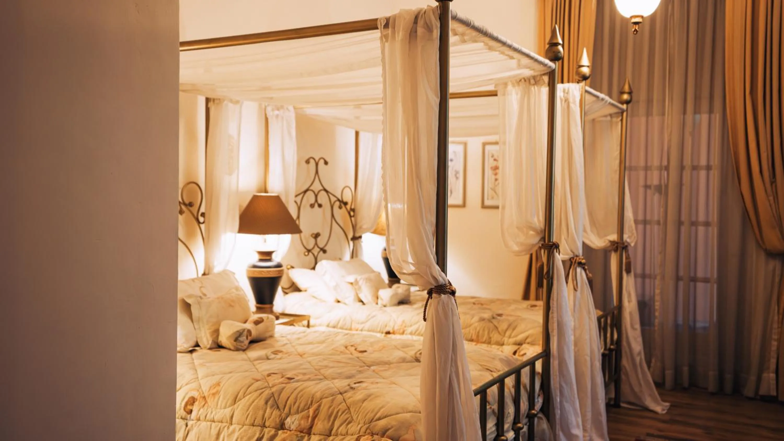 Photo of the whole room, Bed in Boutique Hotel Mansion del Angel