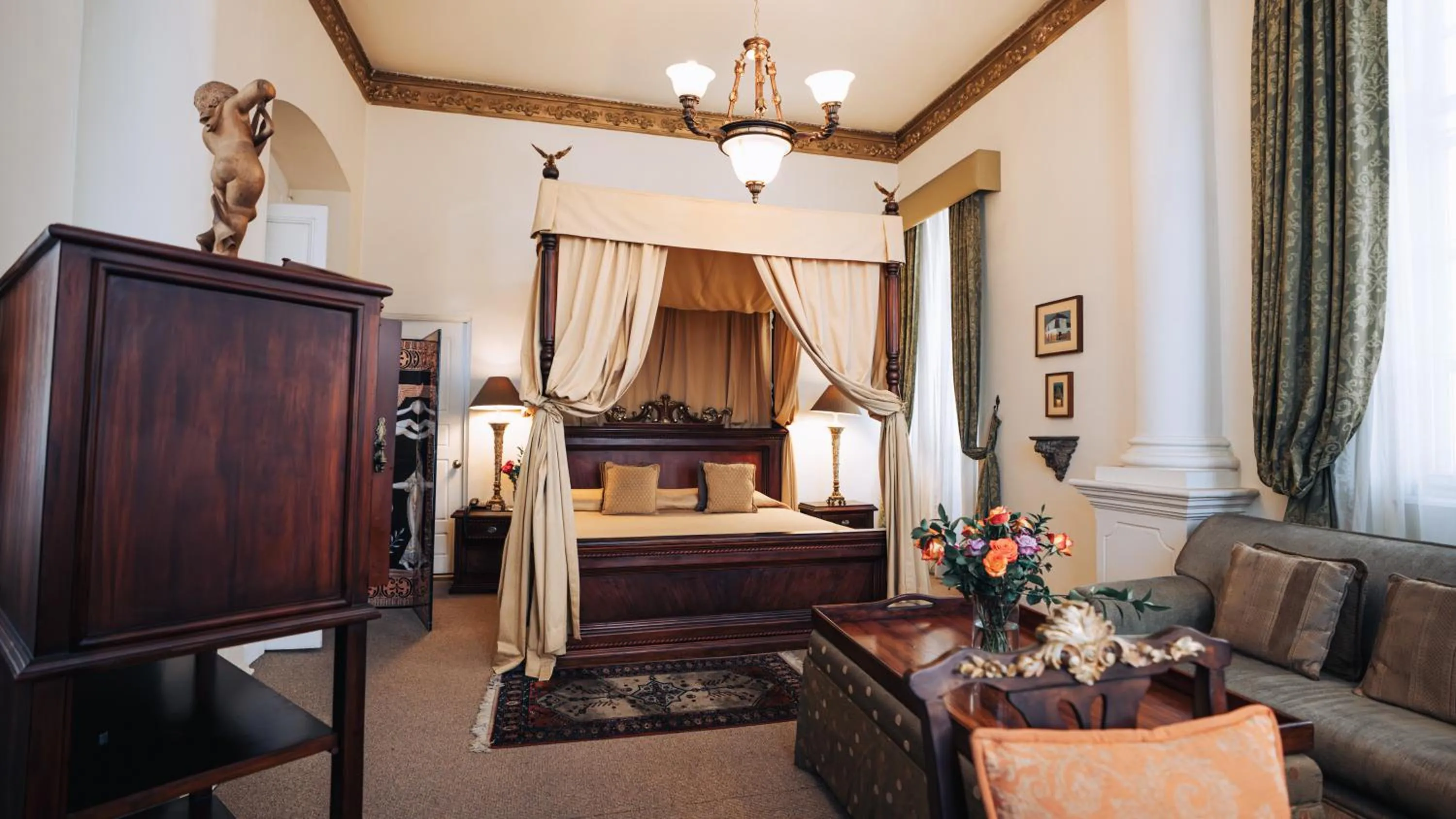 Photo of the whole room in Boutique Hotel Mansion del Angel