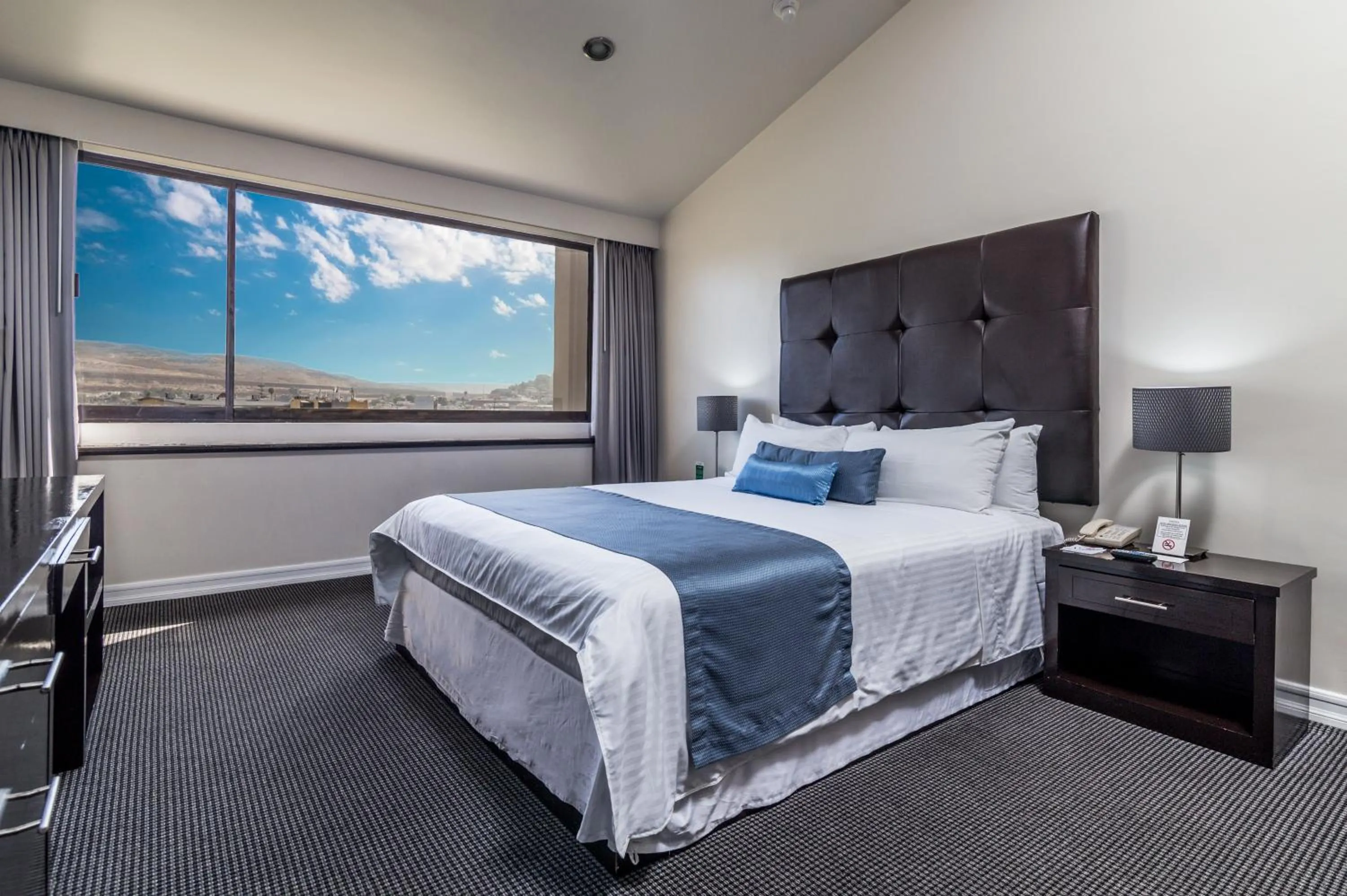 Bed in Pueblo Amigo Hotel Plaza y Casino