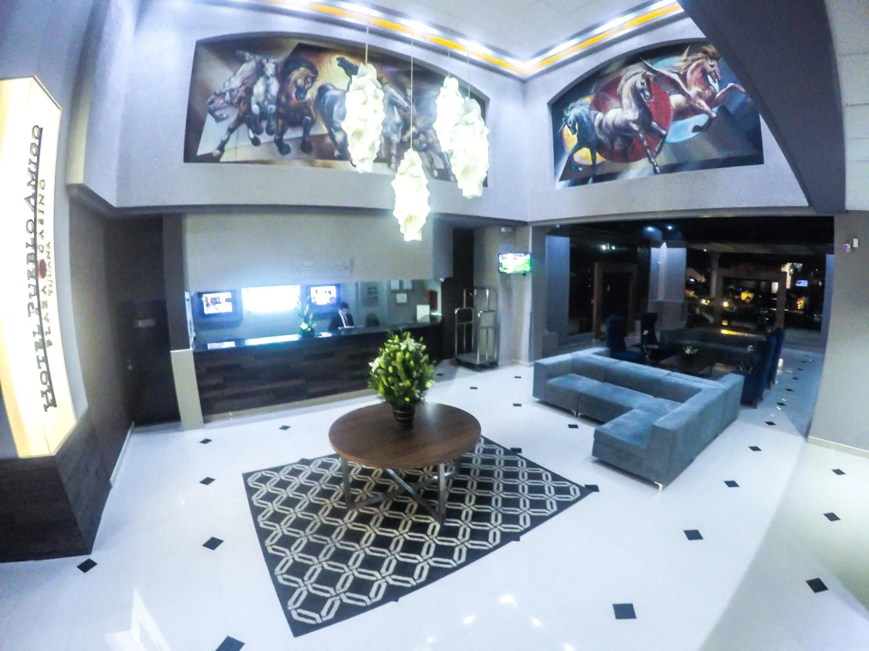 Lobby or reception in Pueblo Amigo Hotel Plaza y Casino