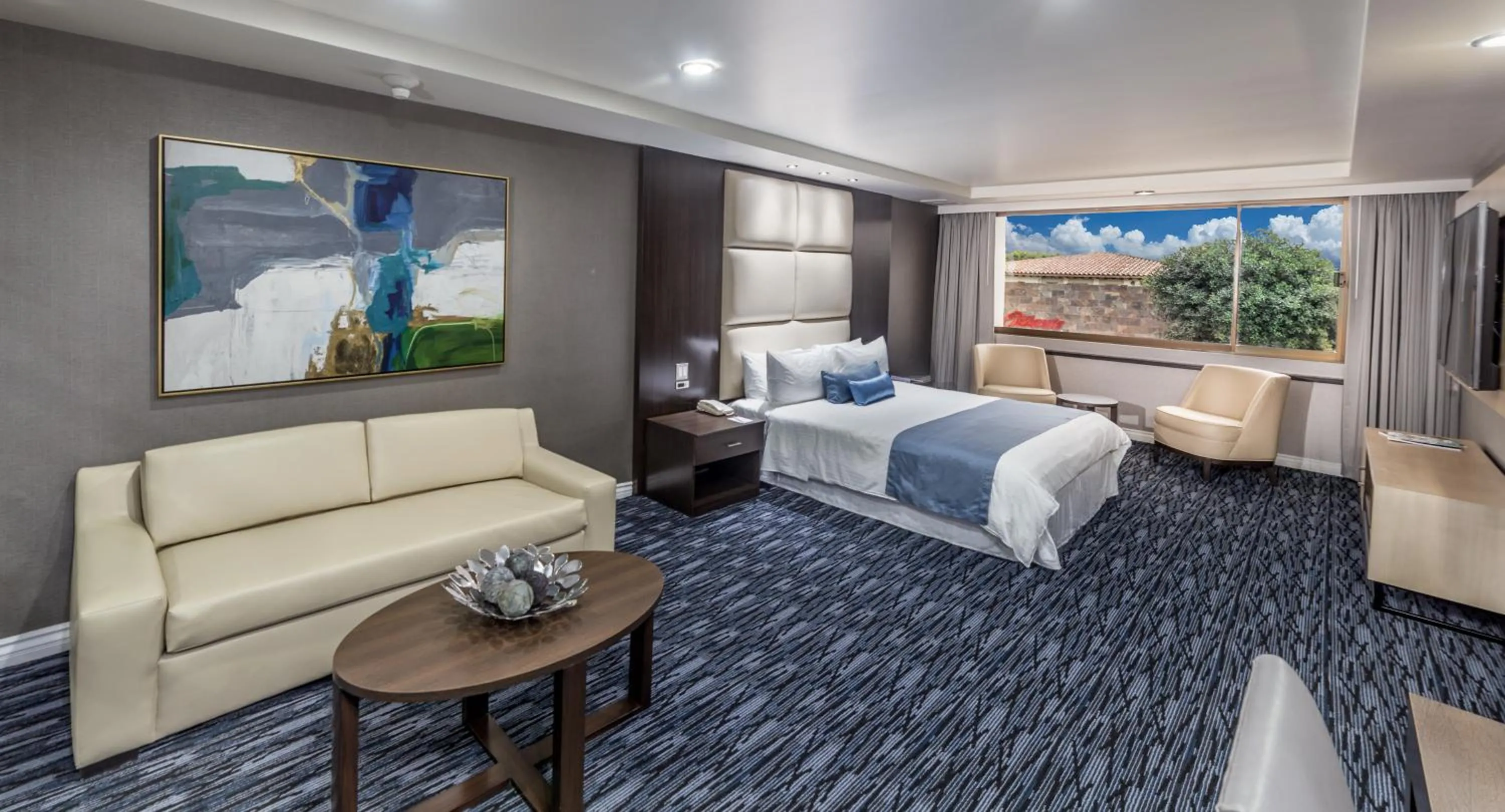 Photo of the whole room, Bed in Pueblo Amigo Hotel Plaza y Casino