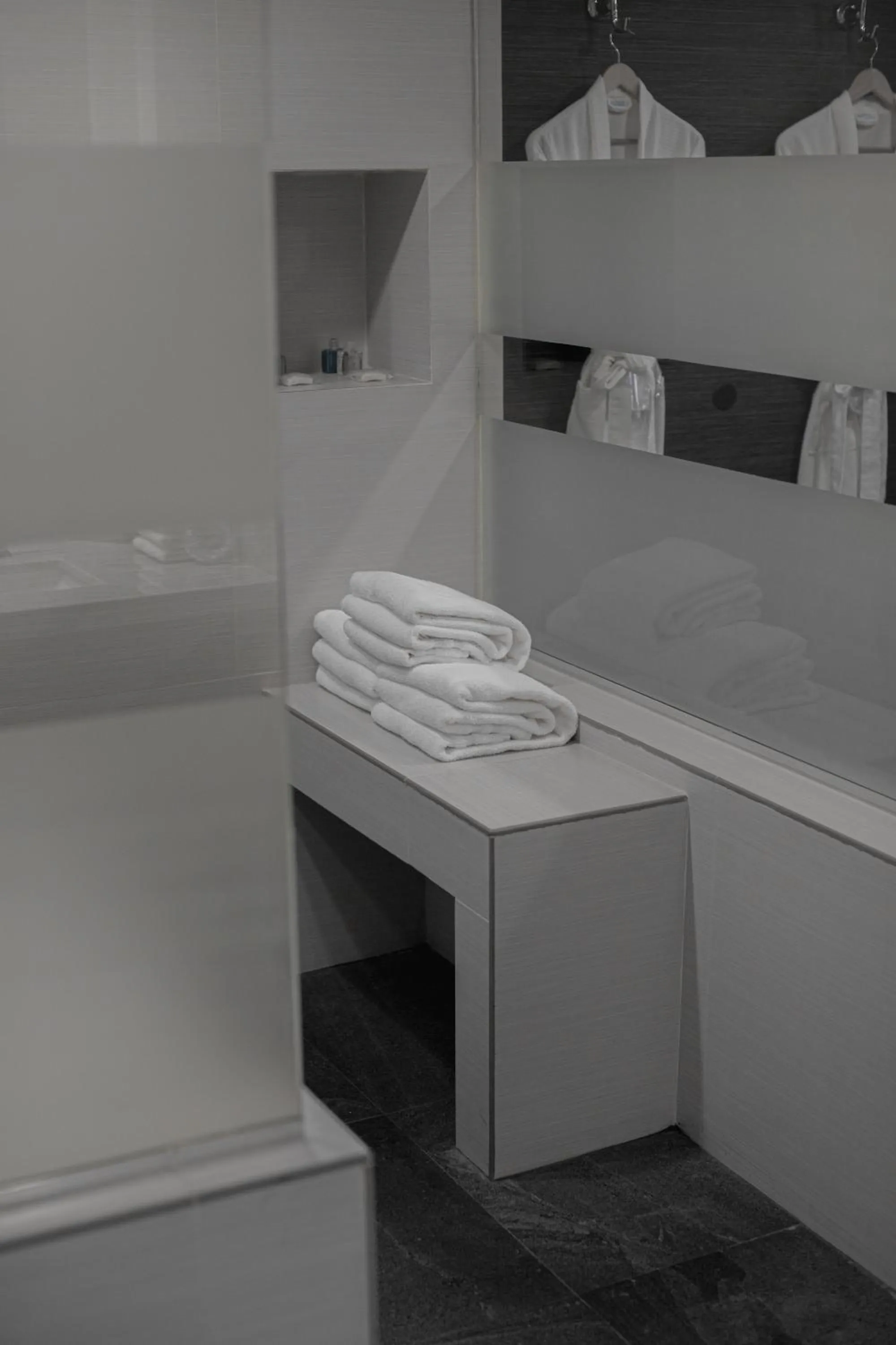 Bathroom, Bed in Pueblo Amigo Hotel Plaza y Casino