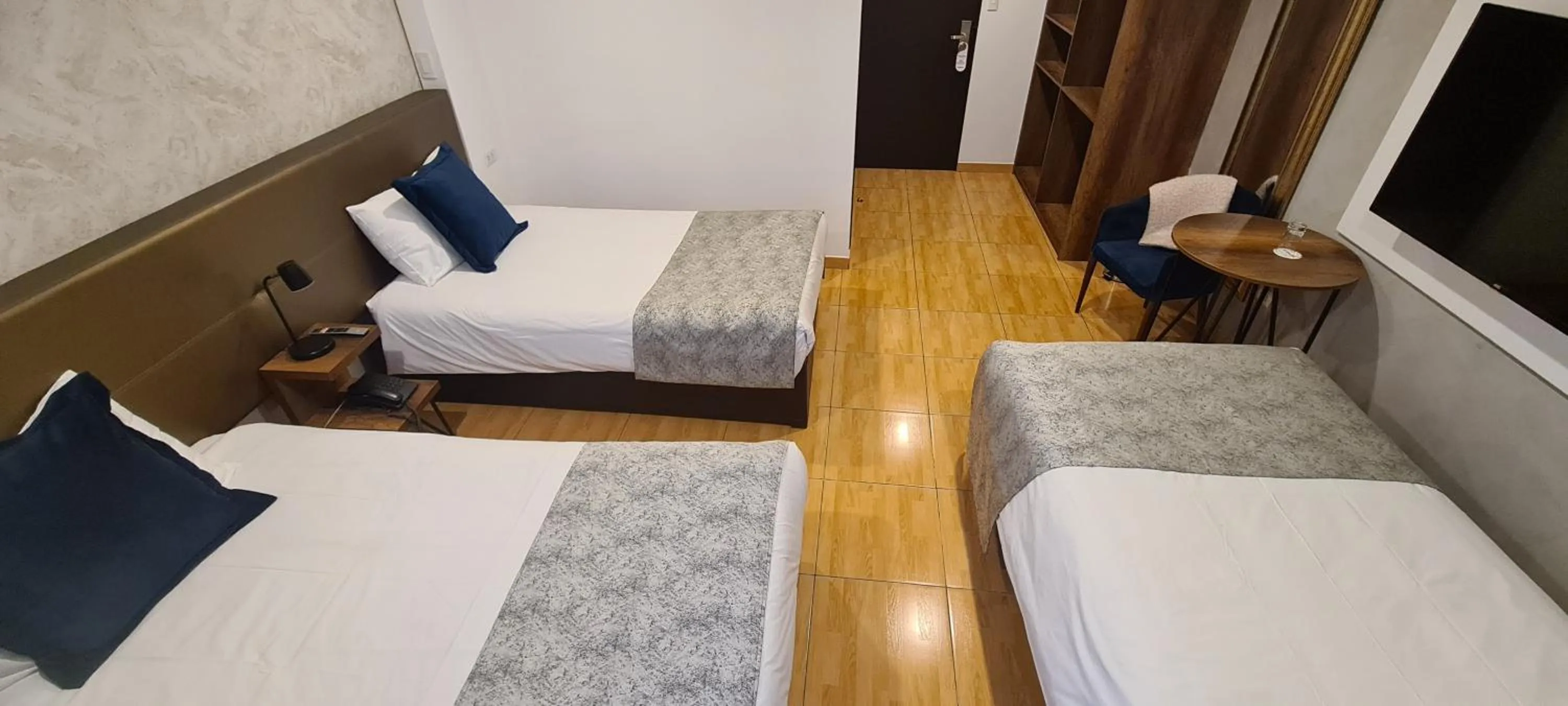 Photo of the whole room, Bed in Hotel Corregidor by Cassana