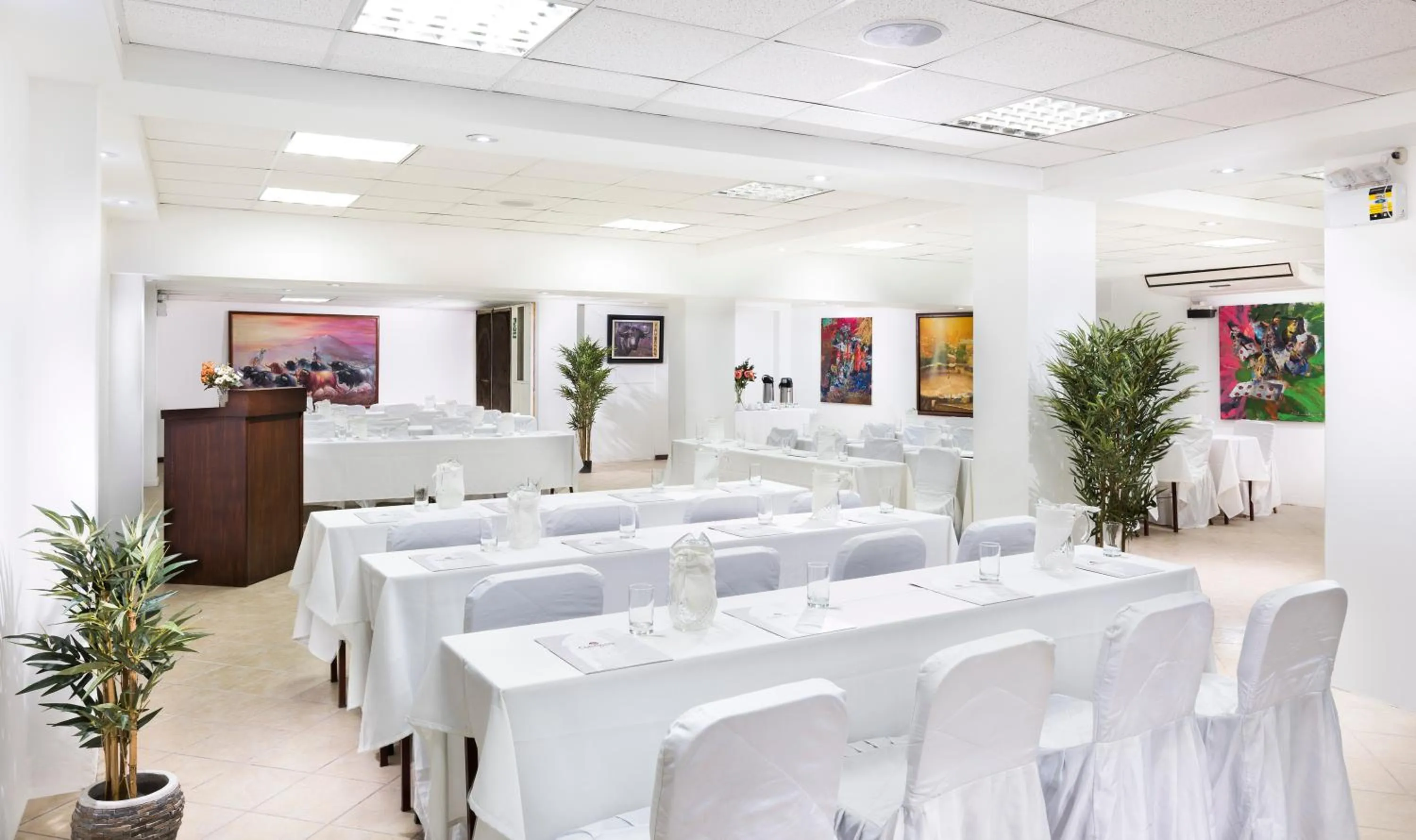 Banquet/Function facilities in Hotel Corregidor by Cassana