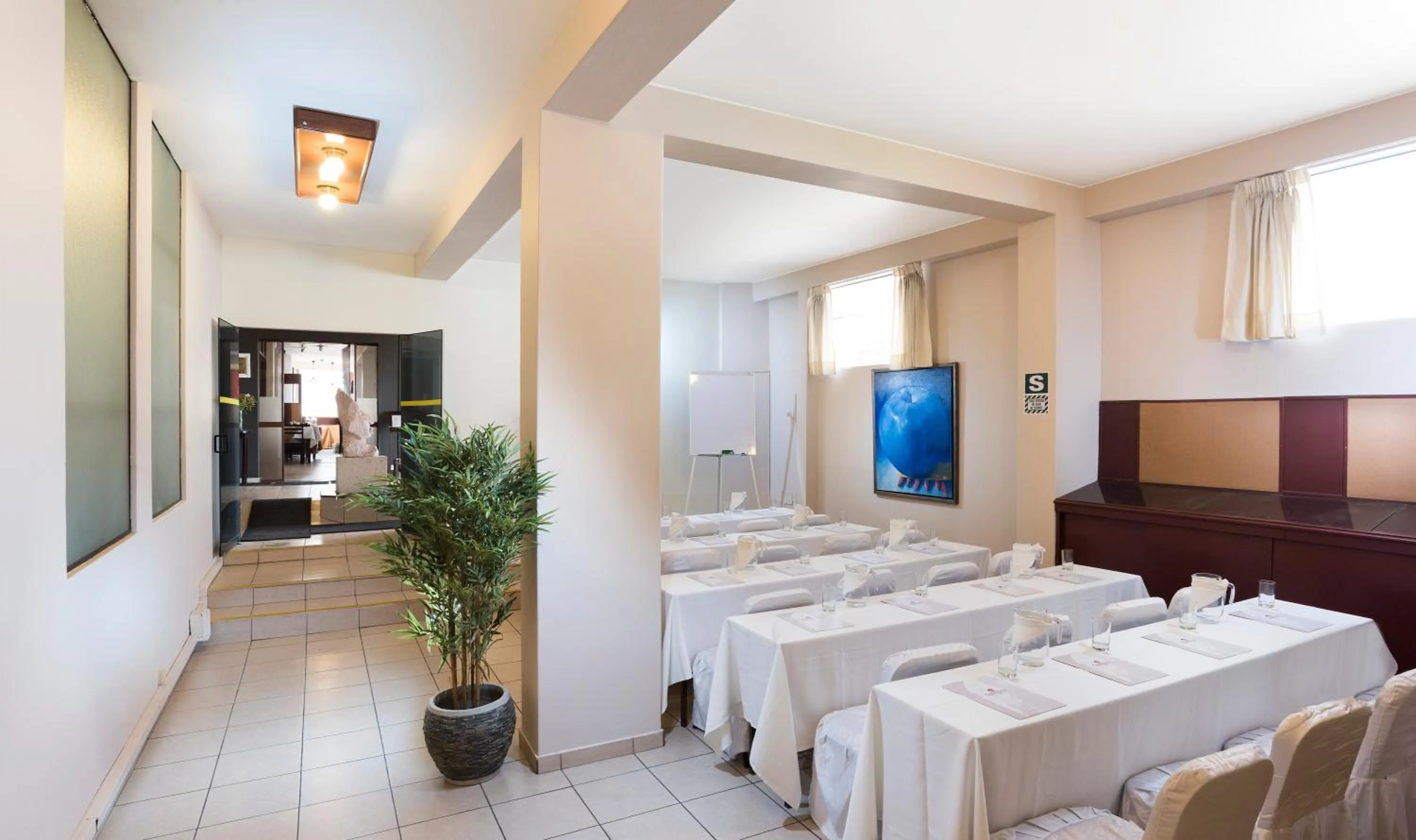 Banquet/Function facilities in Hotel Corregidor by Cassana