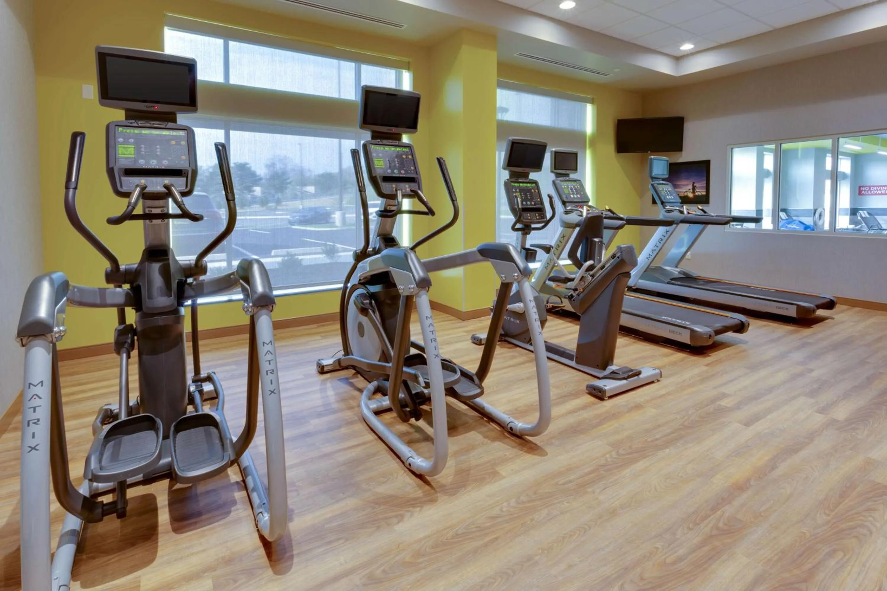 Activities in Drury Inn & Suites Pittsburgh Airport Settlers Ridge