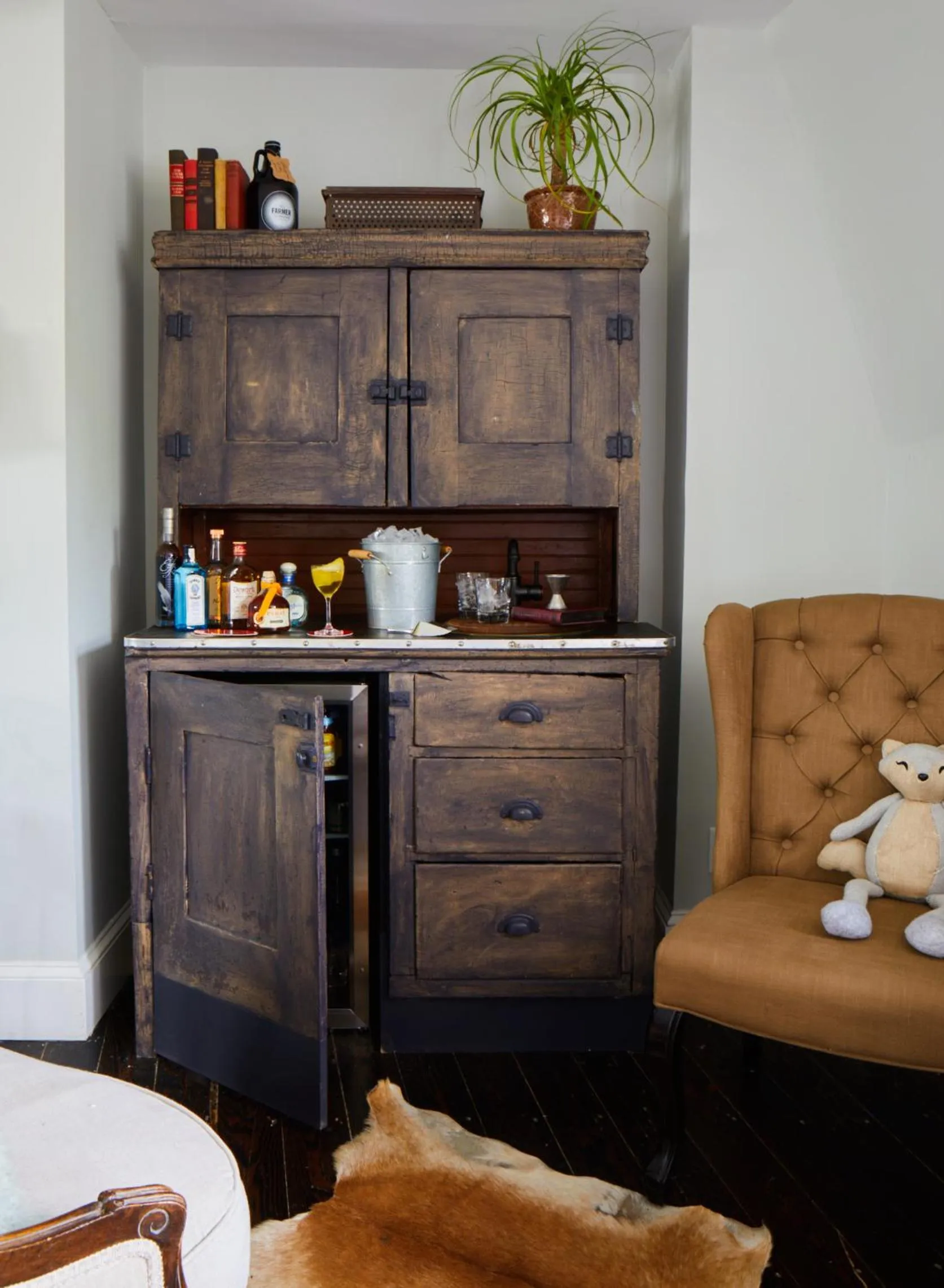 Coffee/tea facilities in Wm. Farmer and Sons