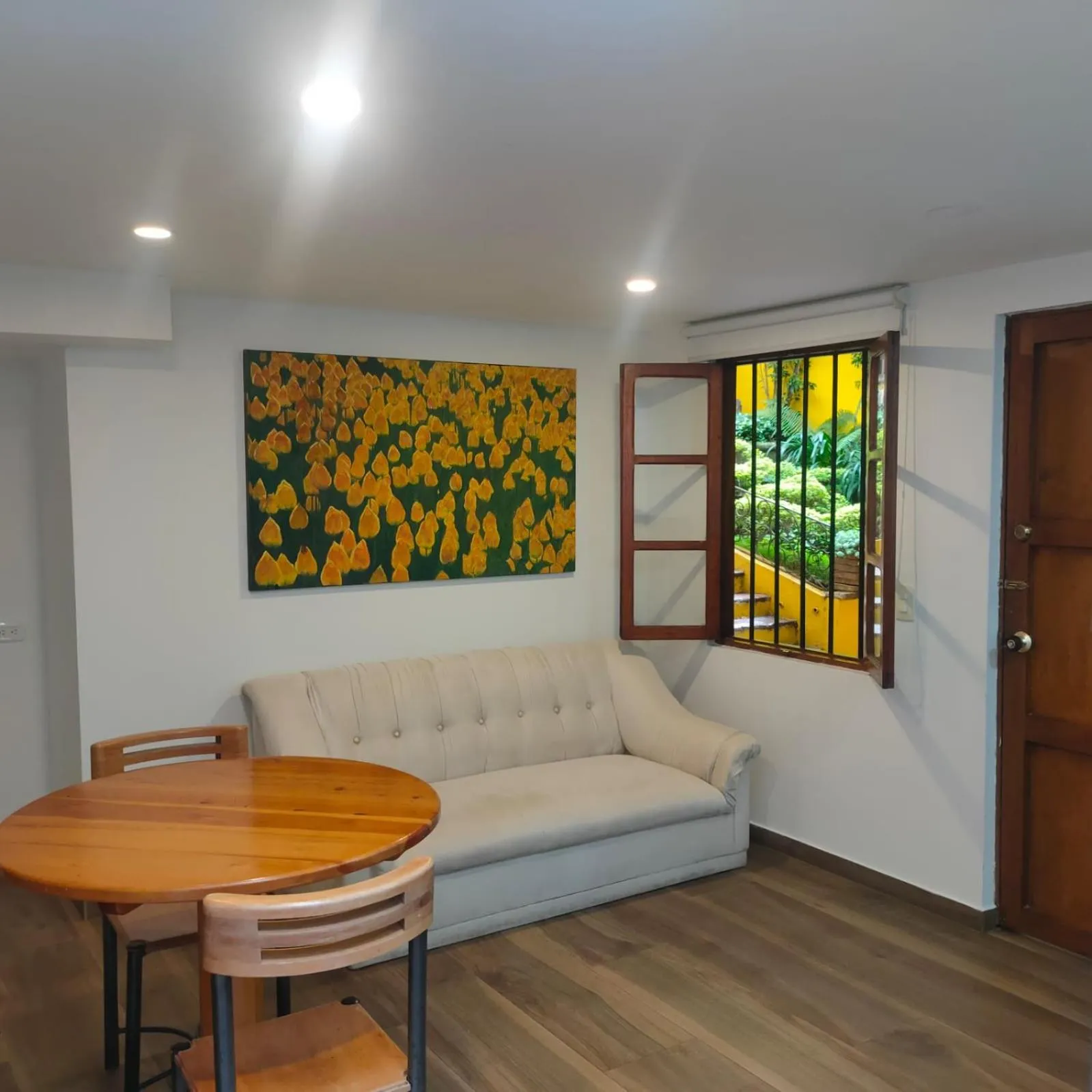 Living room in Apartaestudios La Candelaria