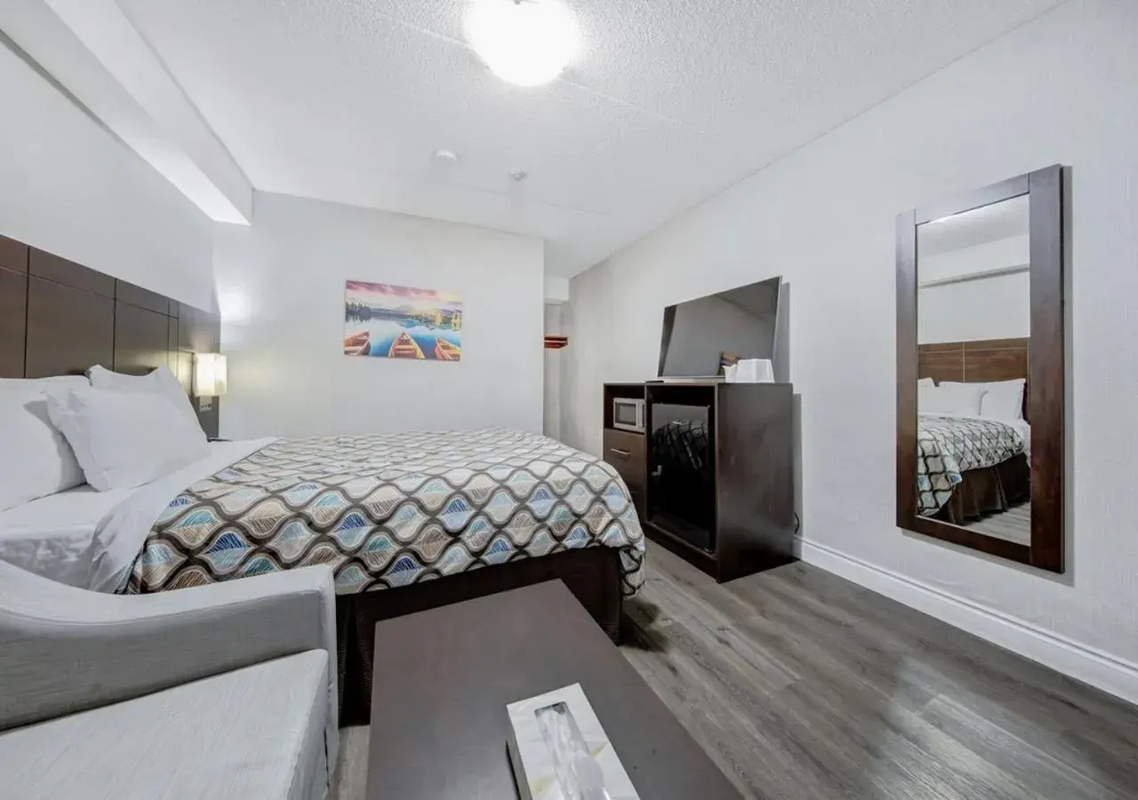 Bed in Deluxe Inn Bed in Deluxe Inn