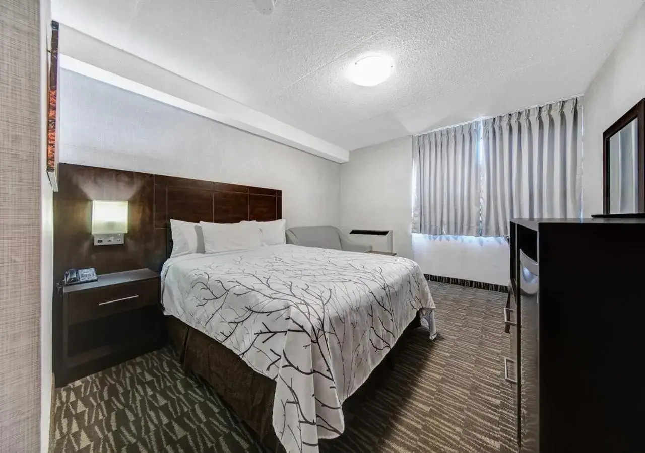 Bed in Deluxe Inn Bed in Deluxe Inn