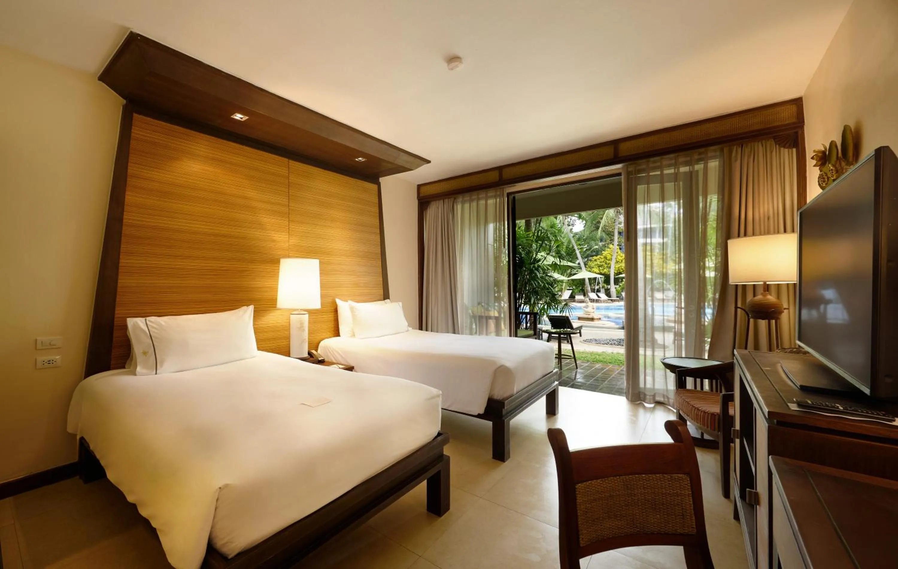 Bed in Siam Bayshore Resort Pattaya
