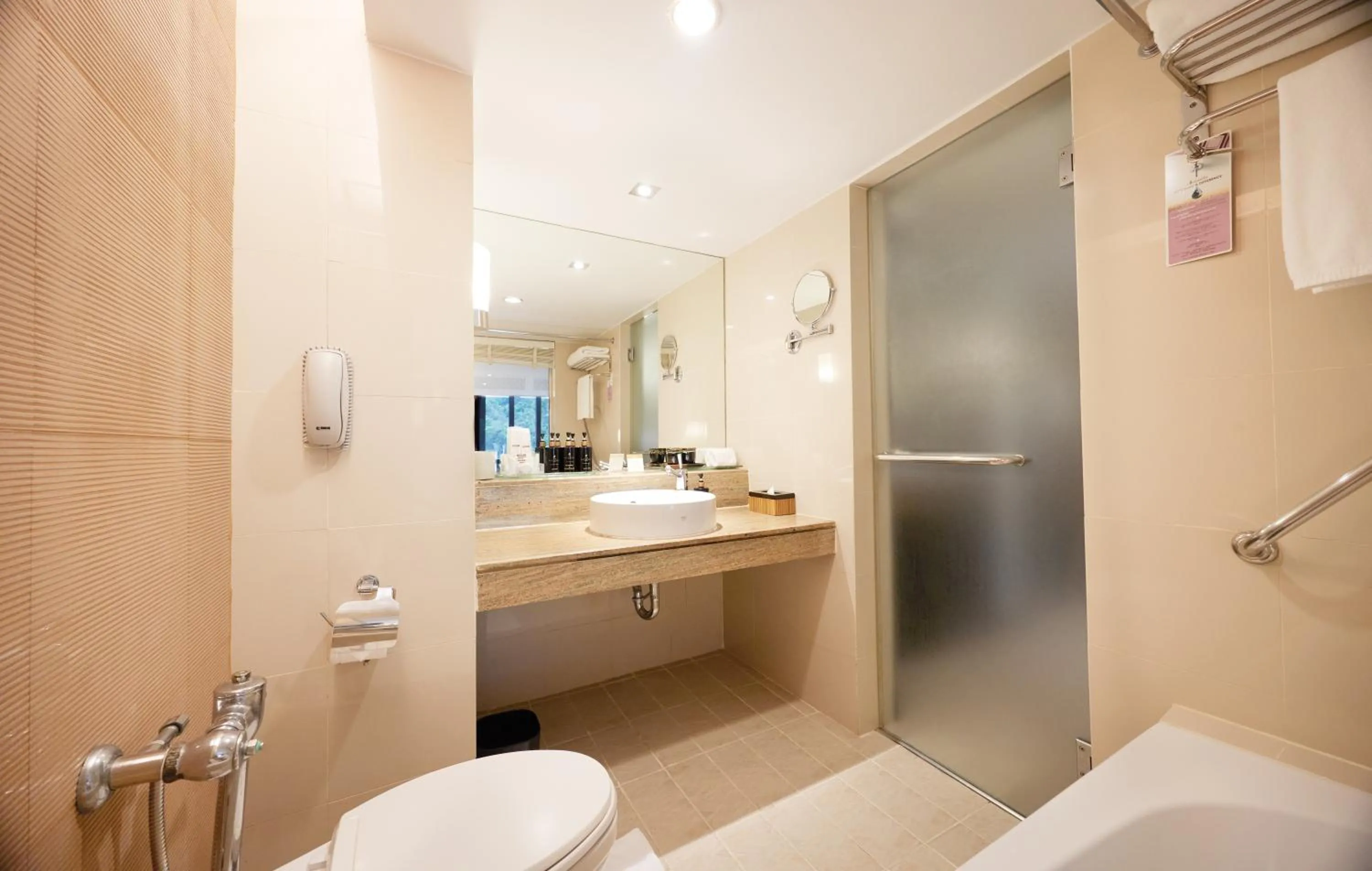 Toilet in Siam Bayshore Resort Pattaya