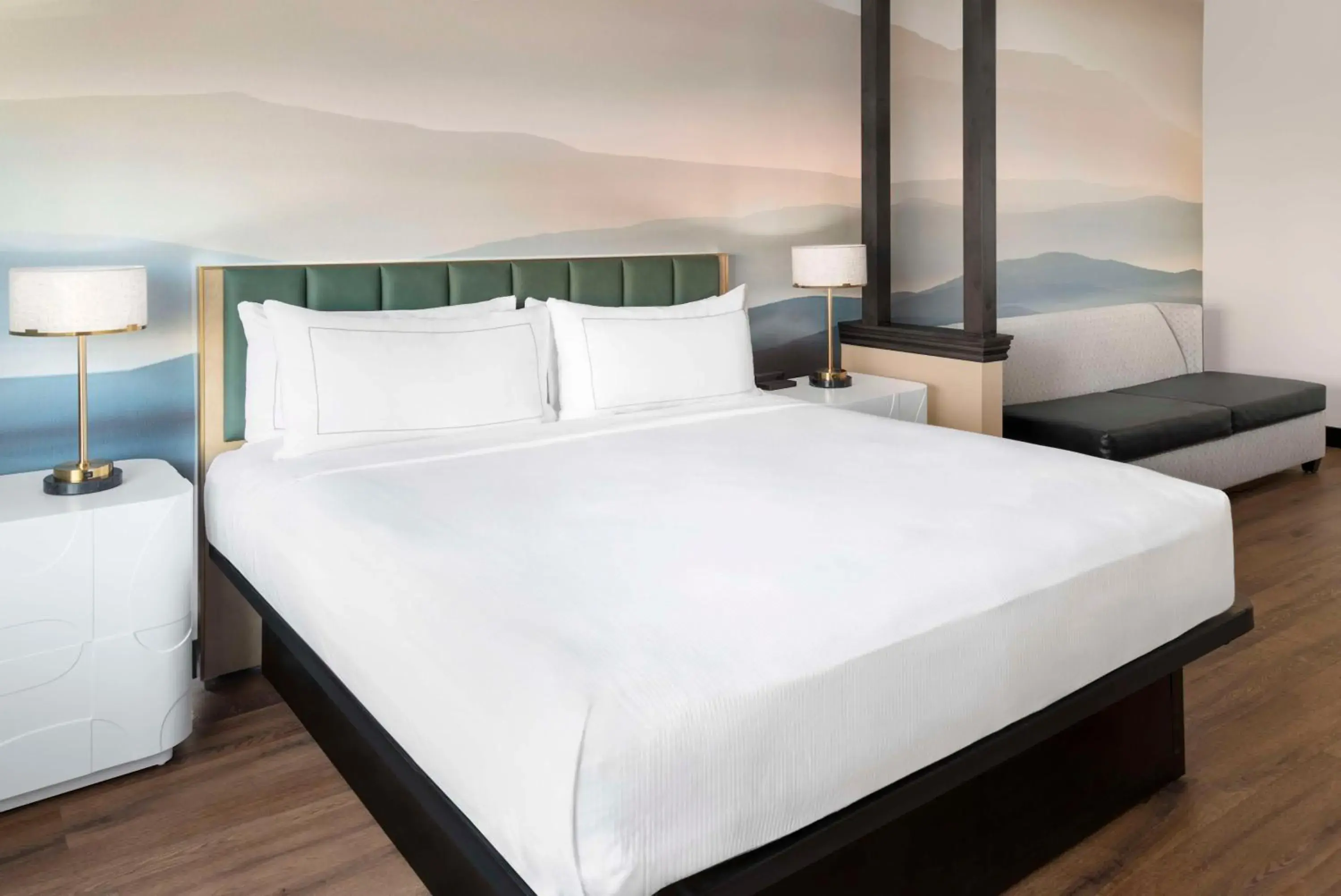 Living room, Bed in DoubleTree by Hilton Phoenix-Gilbert Living room, Bed in DoubleTree by Hilton Phoenix-Gilbert