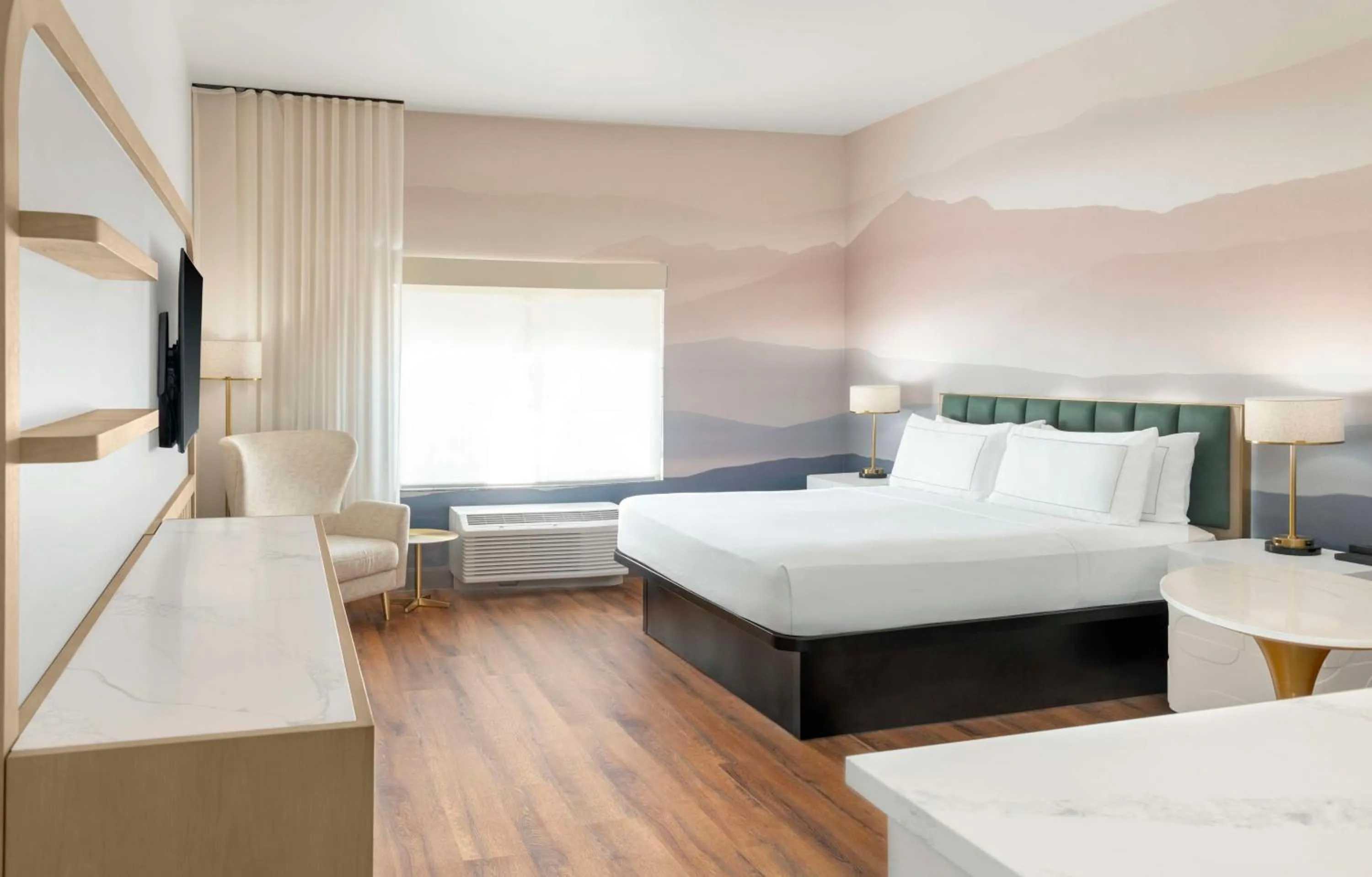 Bed in DoubleTree by Hilton Phoenix-Gilbert